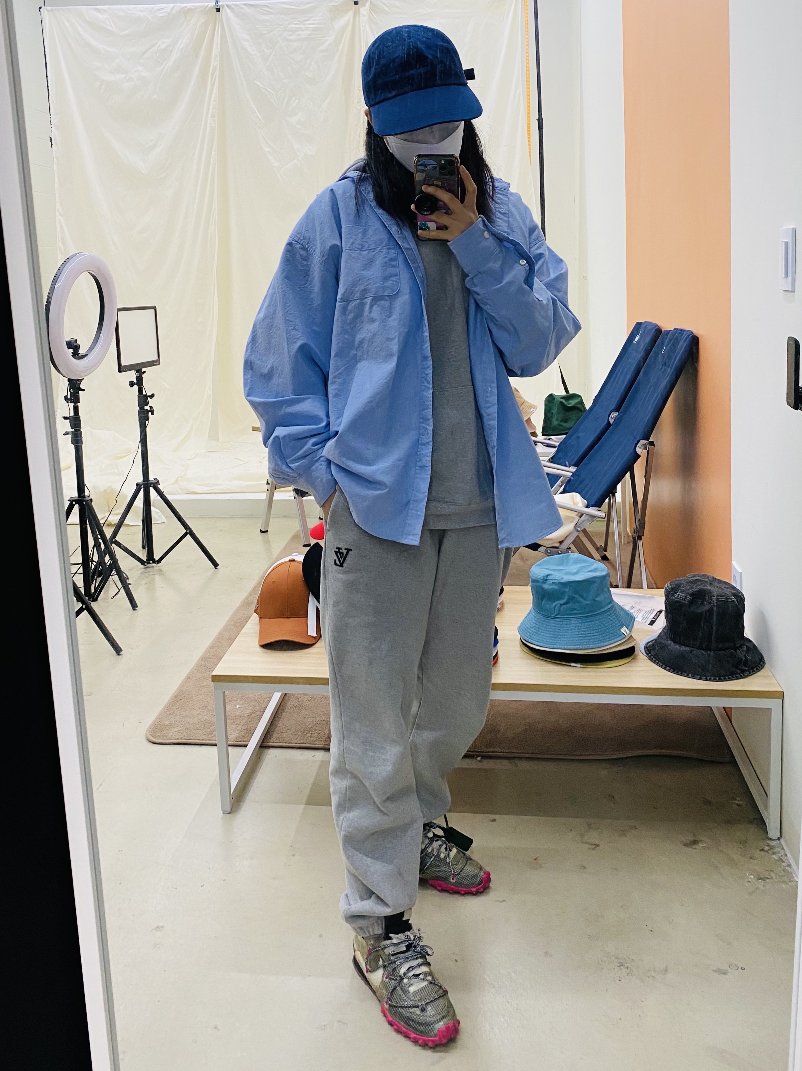 (W) Nike x Off-White Waffle Racer Black 착용 스타일