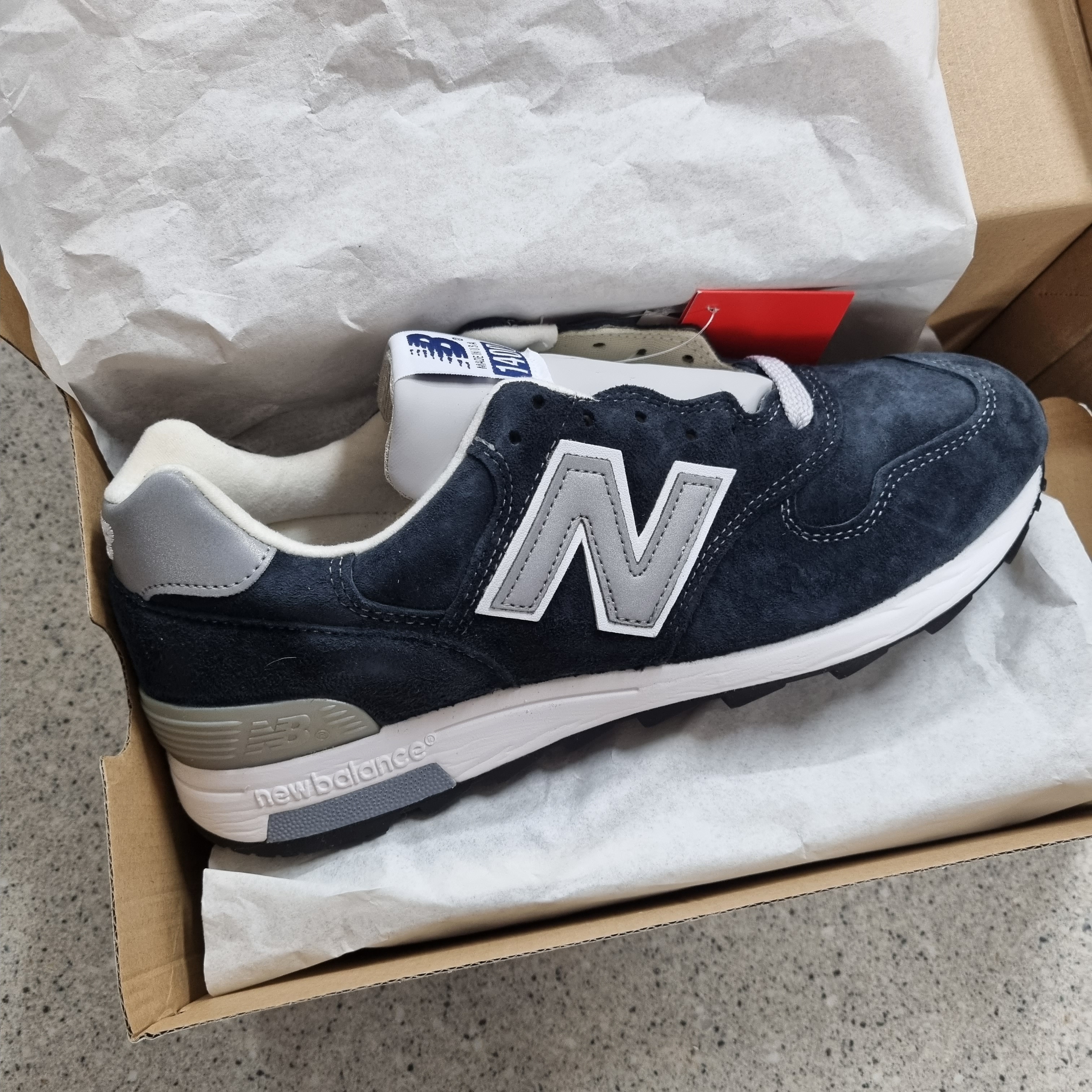 New Balance 1400 Made in USA Navy 착용 스타일