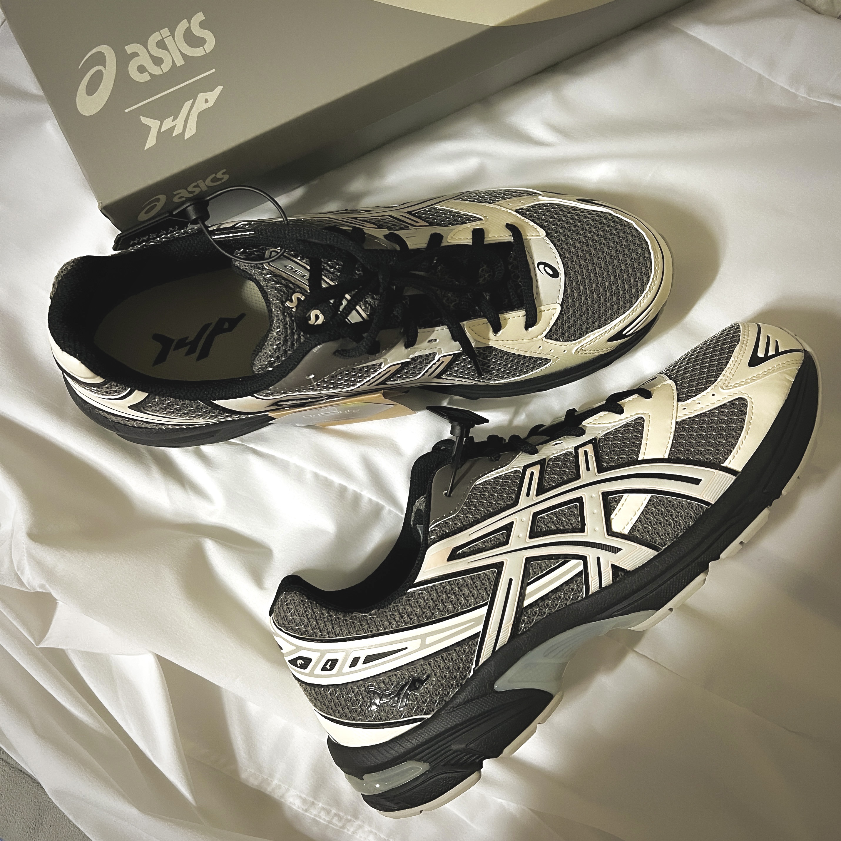 Asics x I4P Gel-1130 Mink Glacier Grey 착용 스타일
