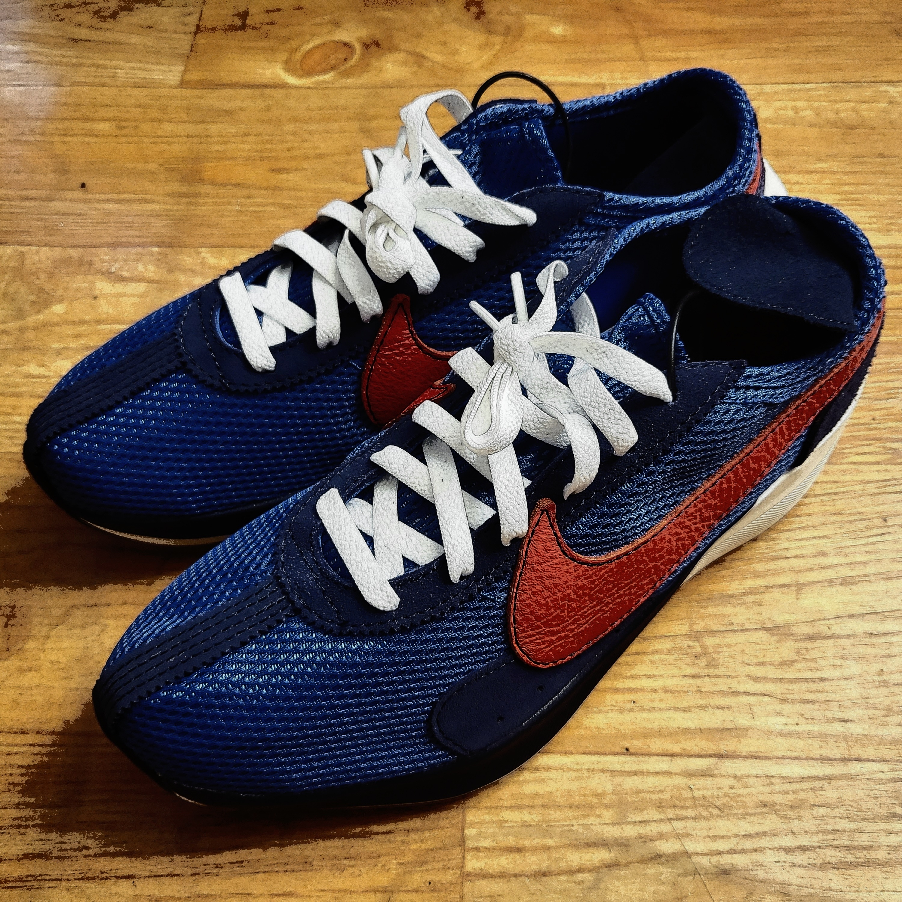 Nike Moon Racer Sail Solar Blue, Nike Moon Racer Mountain Blue Team Orange 착용 스타일 - 3