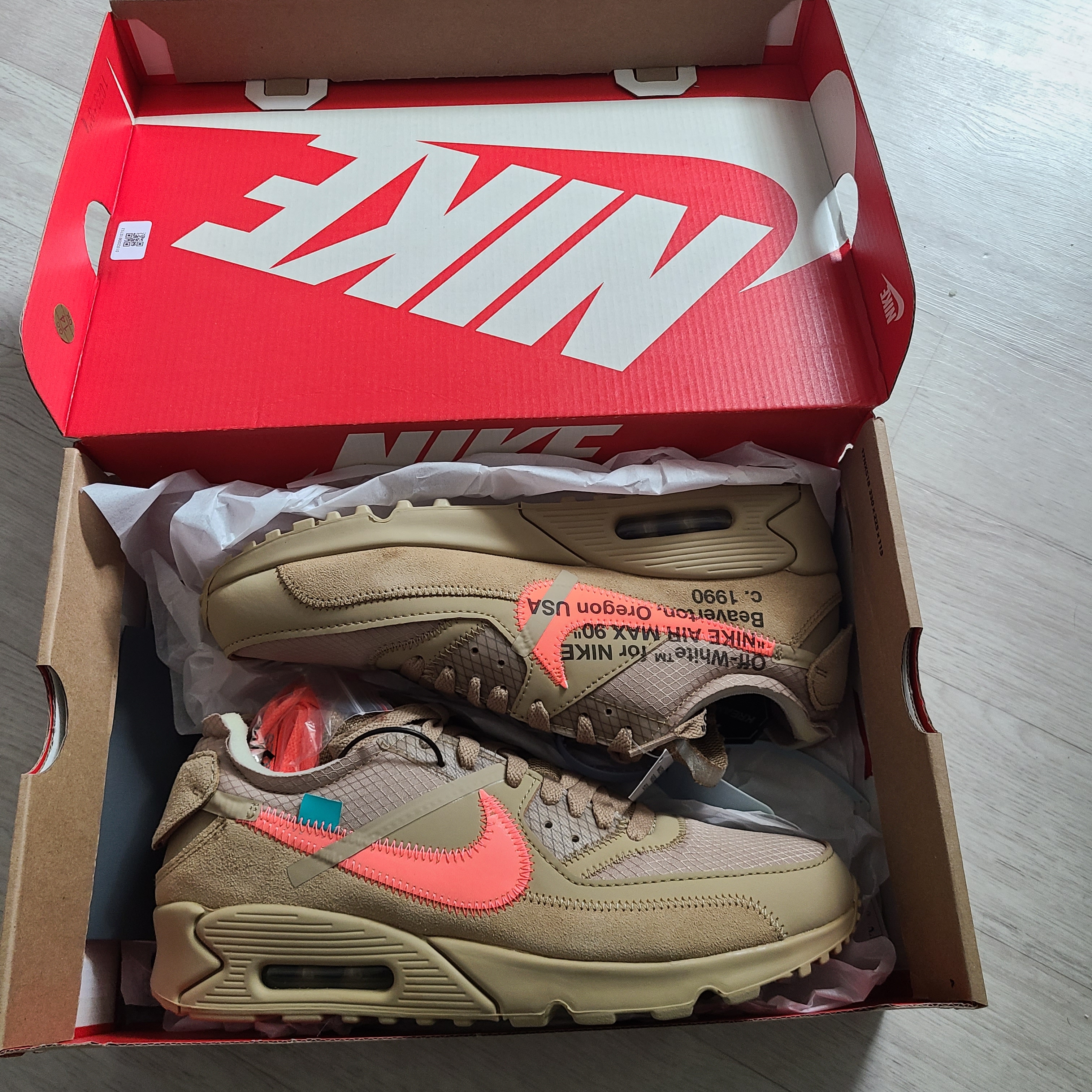 Nike x Off-White Air Max 90 V2 Desert Ore 착용 스타일 - 3