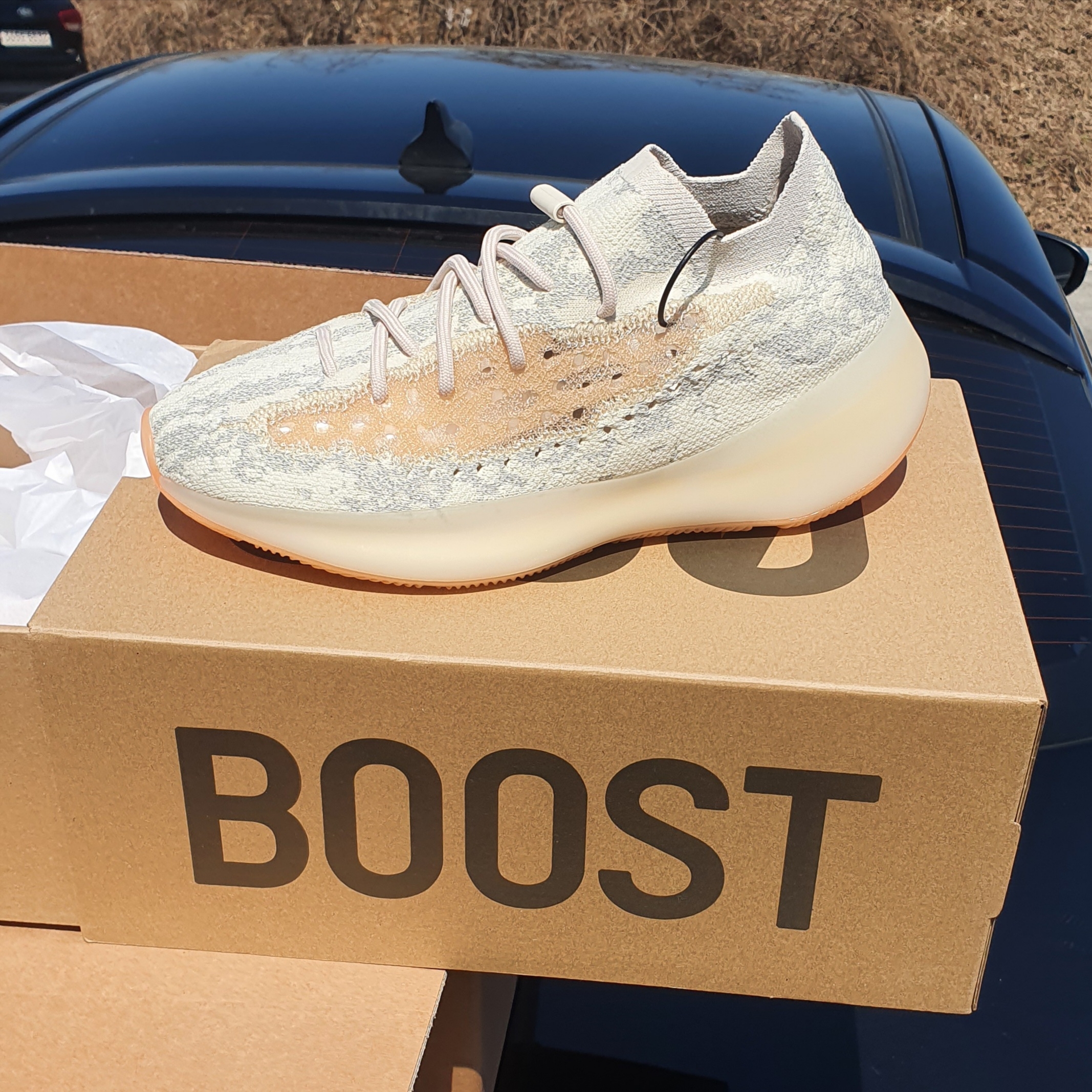 Adidas Yeezy Boost 380 Yecoraite - Reflective 착용 스타일 - 3