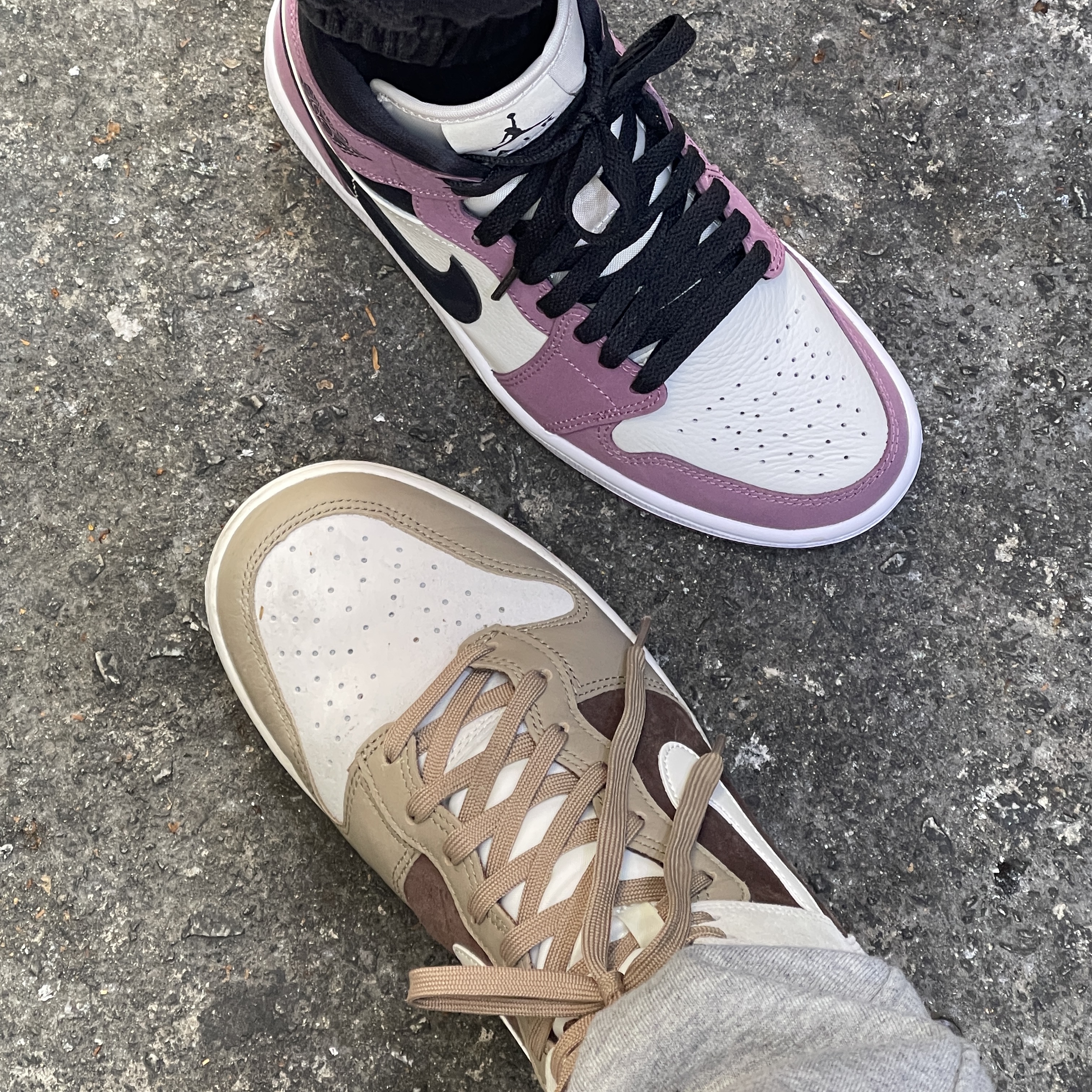 (W) Jordan 1 Mid SE Light Mulberry, Nike Dunk High Retro PRM Light Chocolate 착용 스타일
