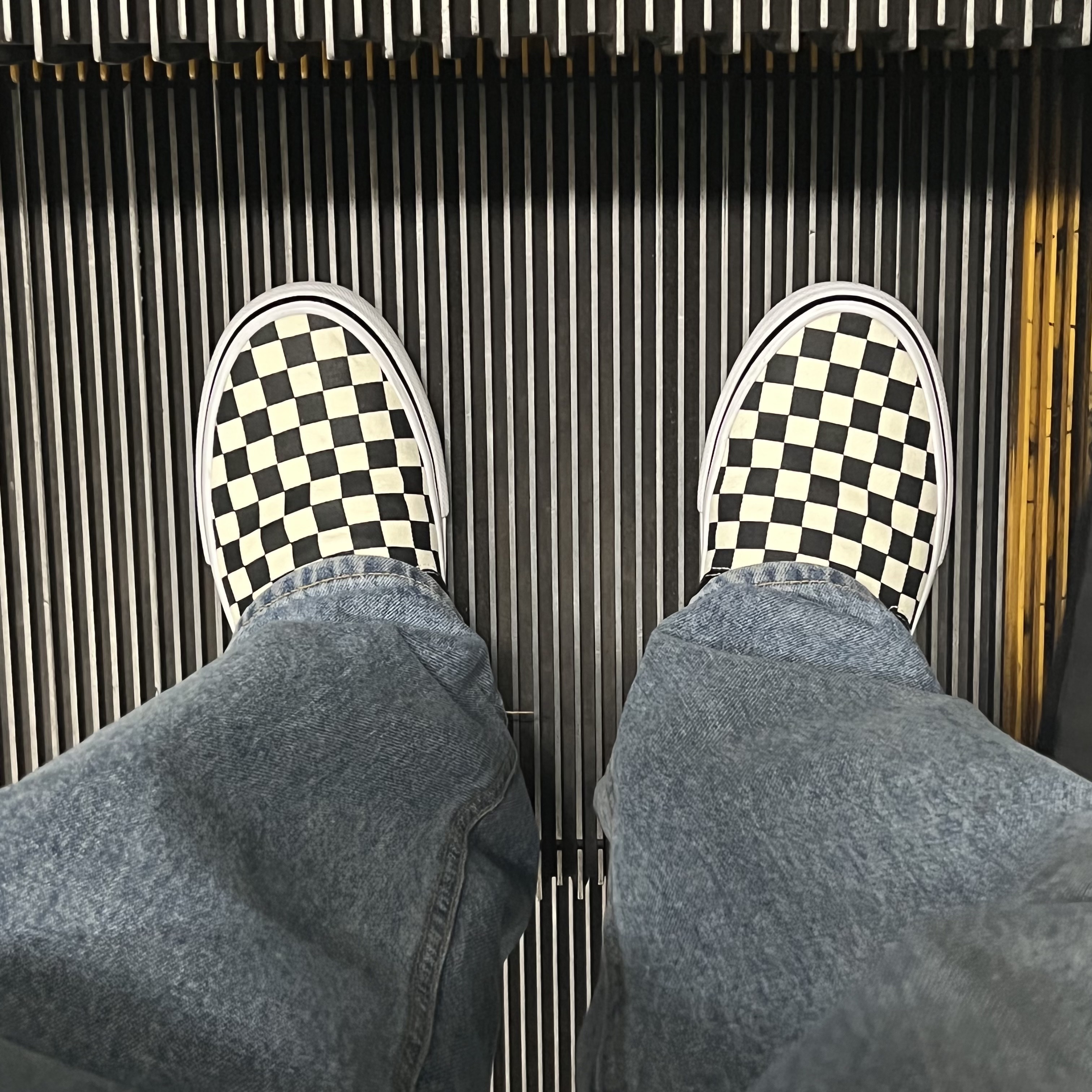 Vans Vault OG Classic Slip-On Checkerboard 착용 스타일
