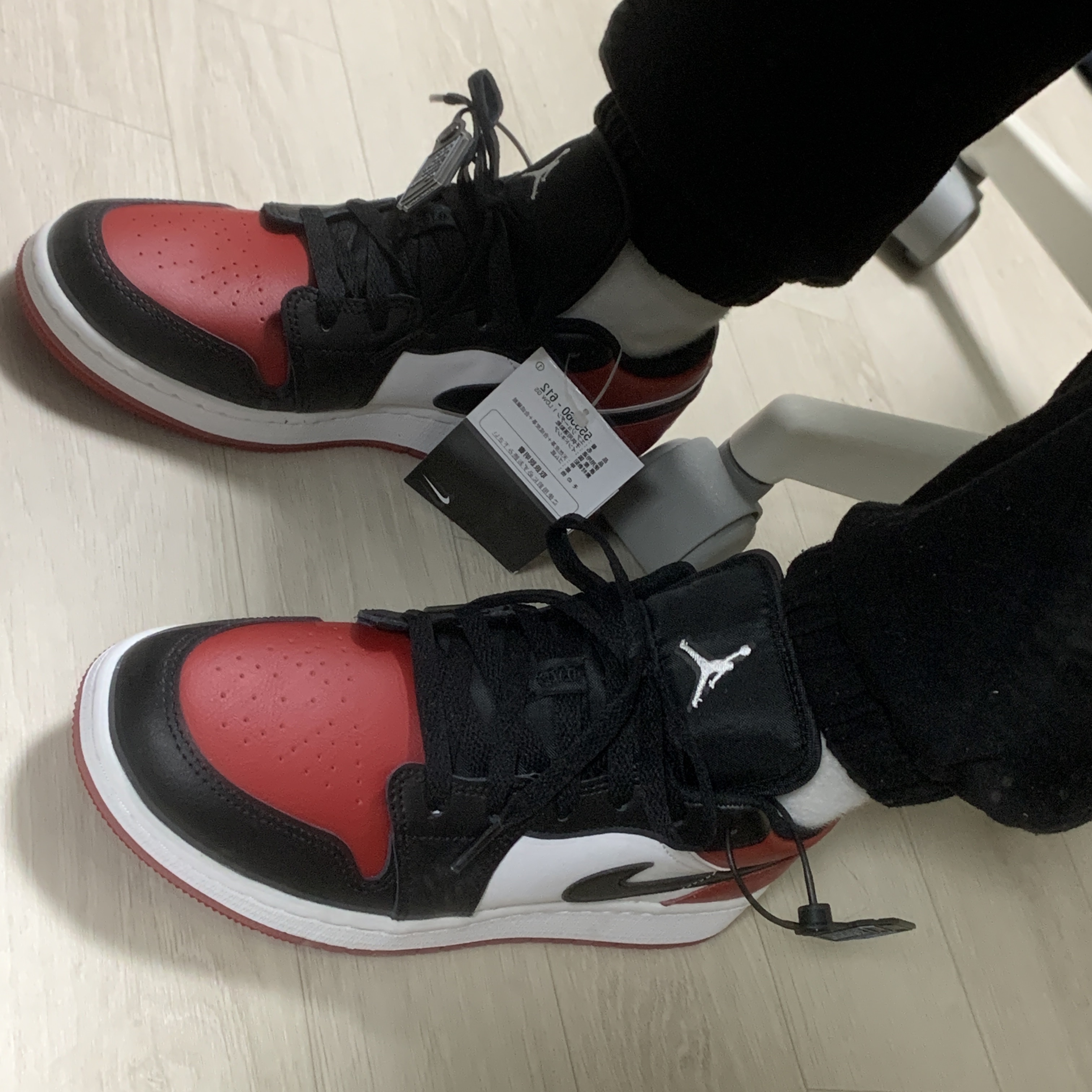 (GS) Jordan 1 Low Bred Toe 착용 스타일 - 2