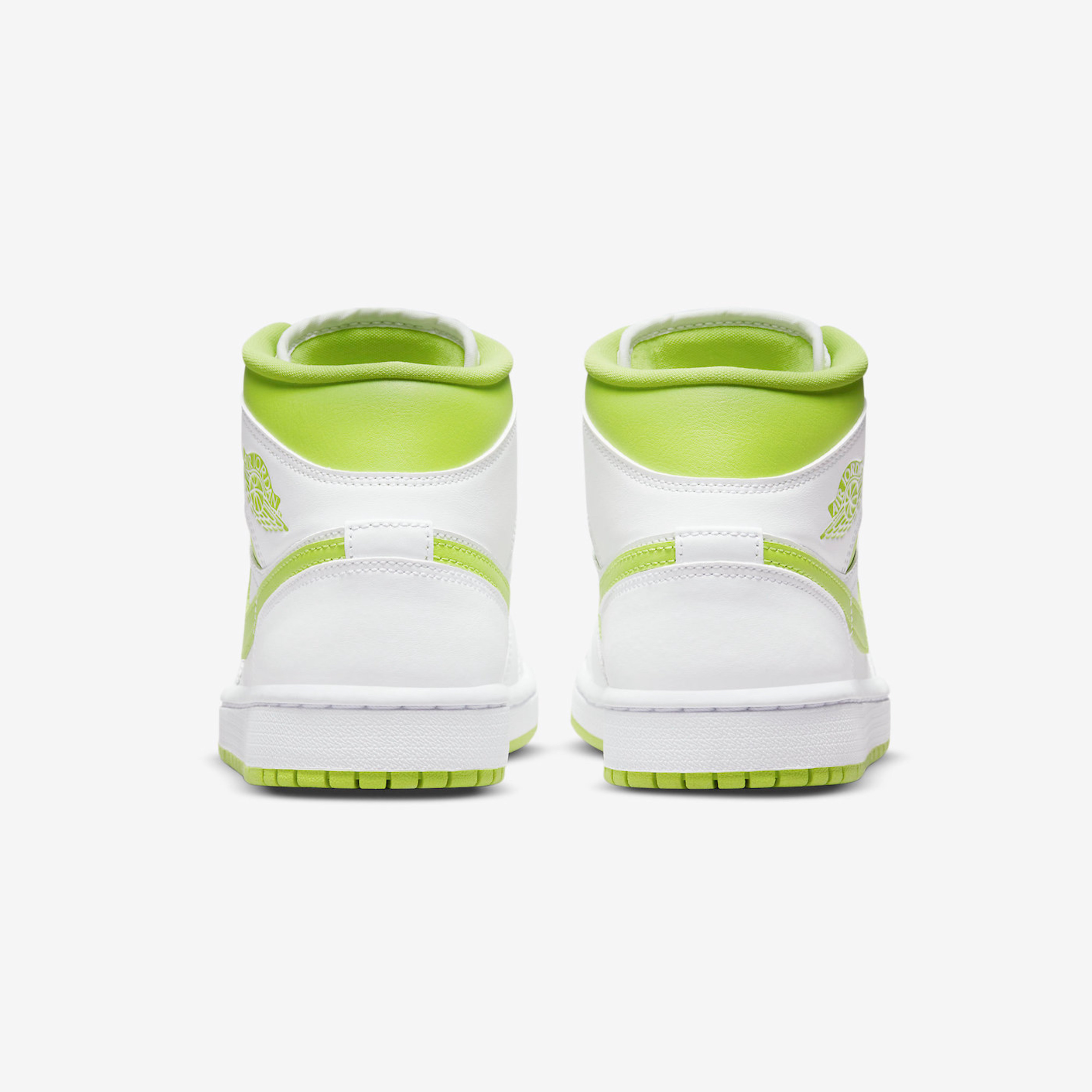 (W) Jordan 1 Mid White Atomic Green 착용 스타일 - 5