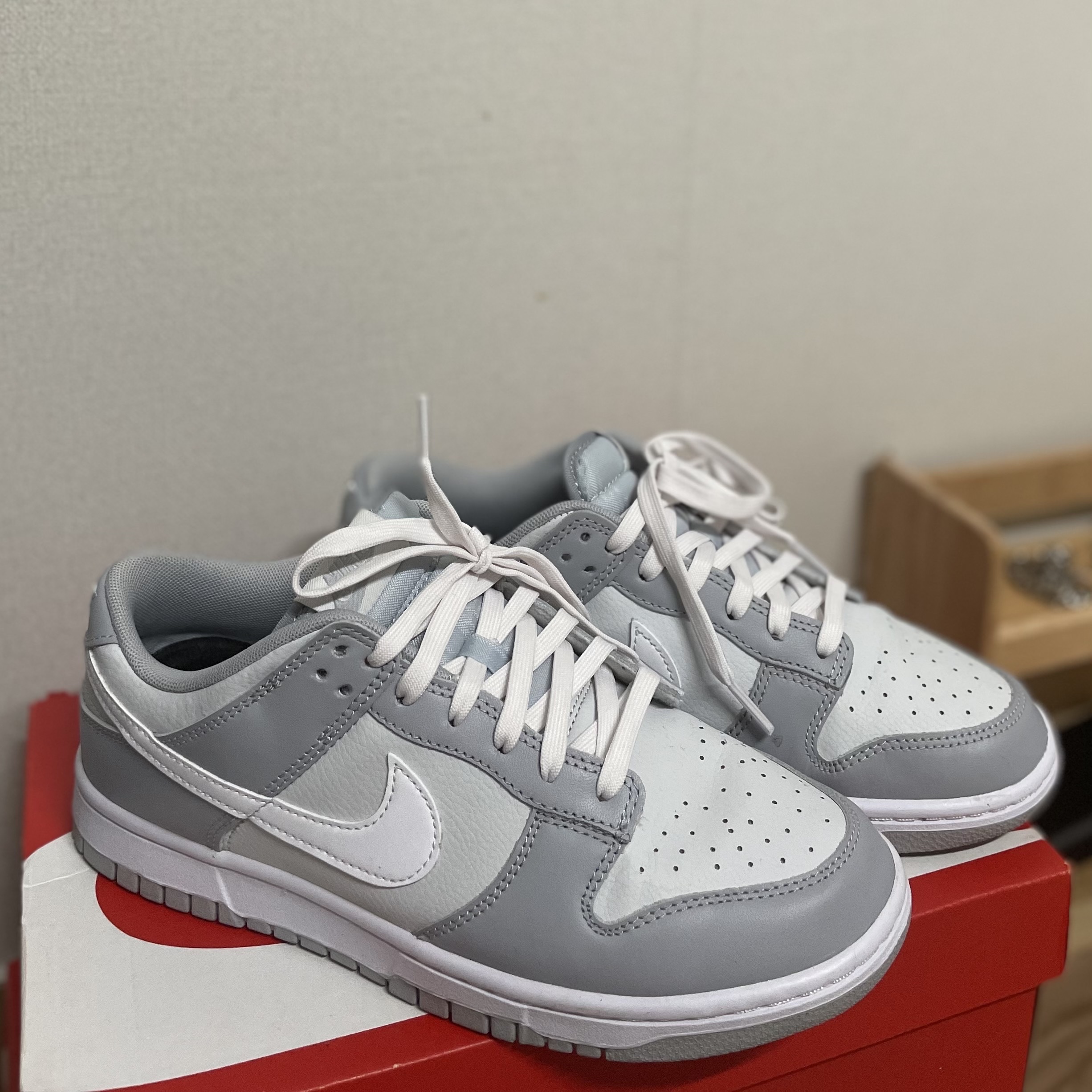 Nike Dunk Low Retro Wolf Grey 착용 스타일 - 2