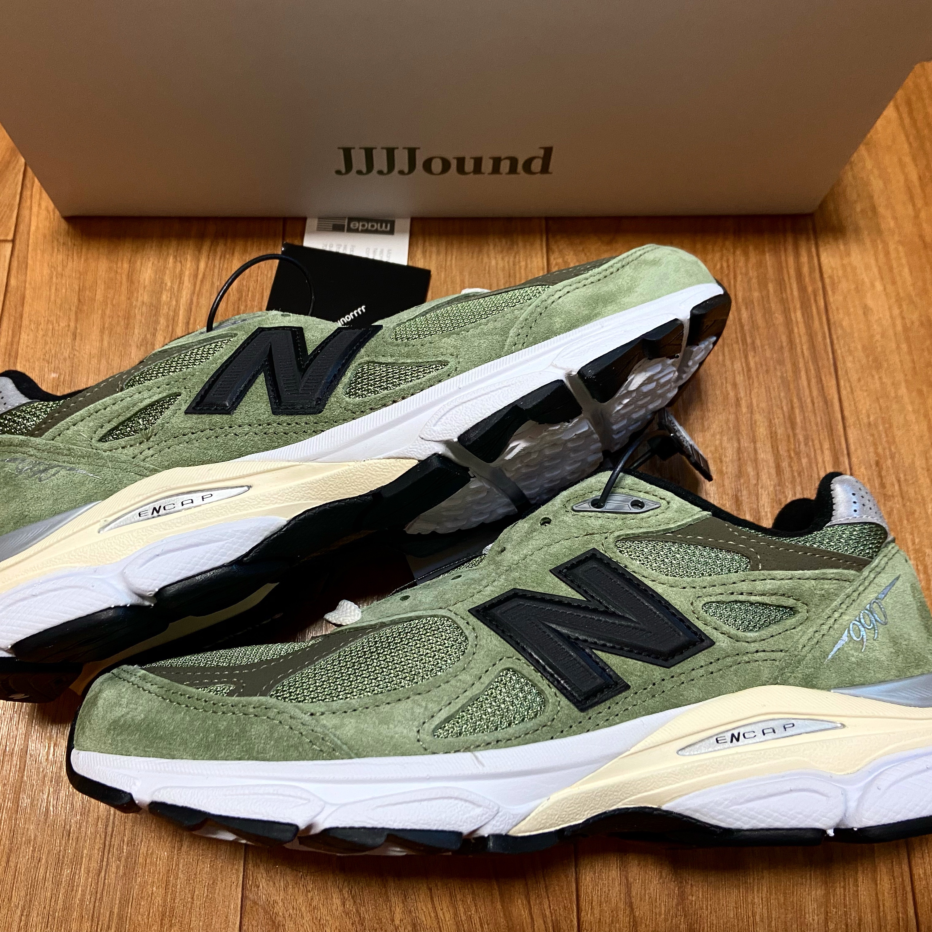 New Balance x JJJJound 990v3 Olive 착용 스타일