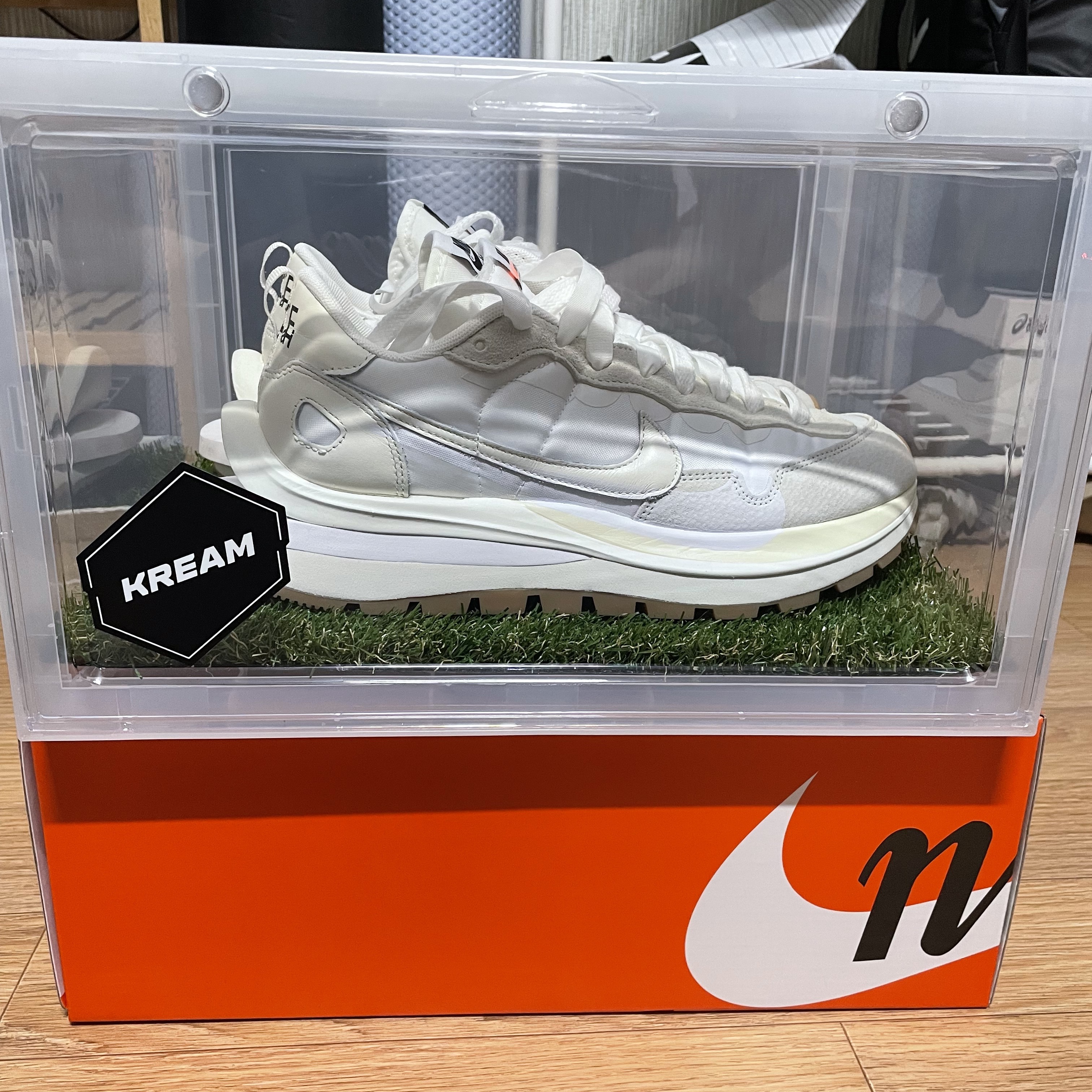 Nike x Sacai VaporWaffle White and Gum 착용 스타일 - 2