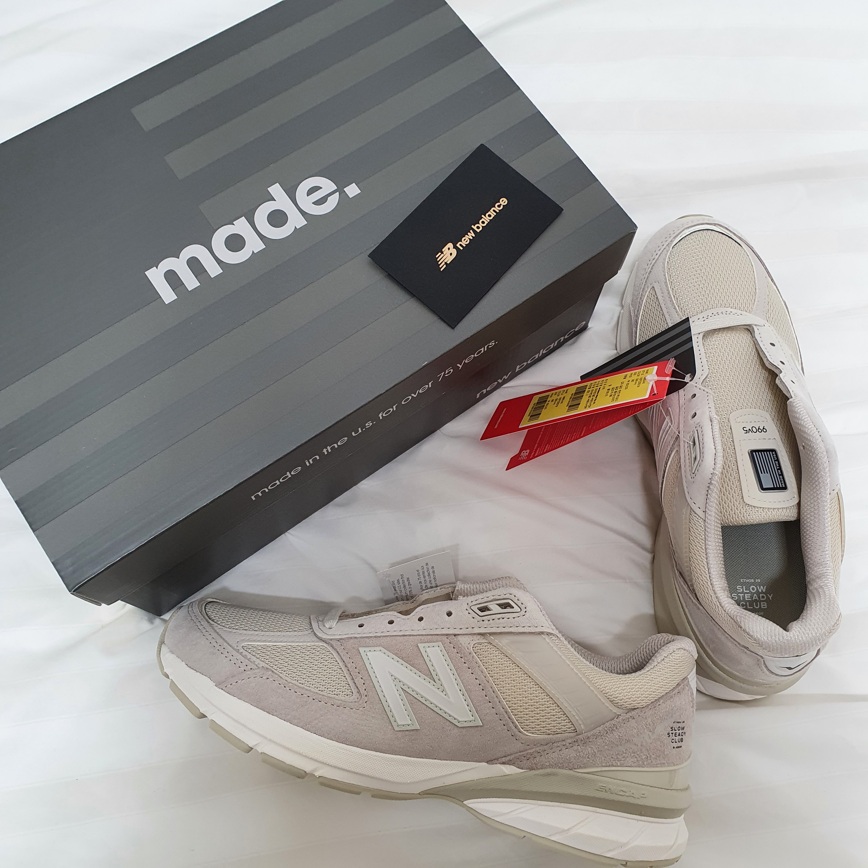 New Balance x Slow Steady Club 990v5 Made in USA Paper 착용 스타일