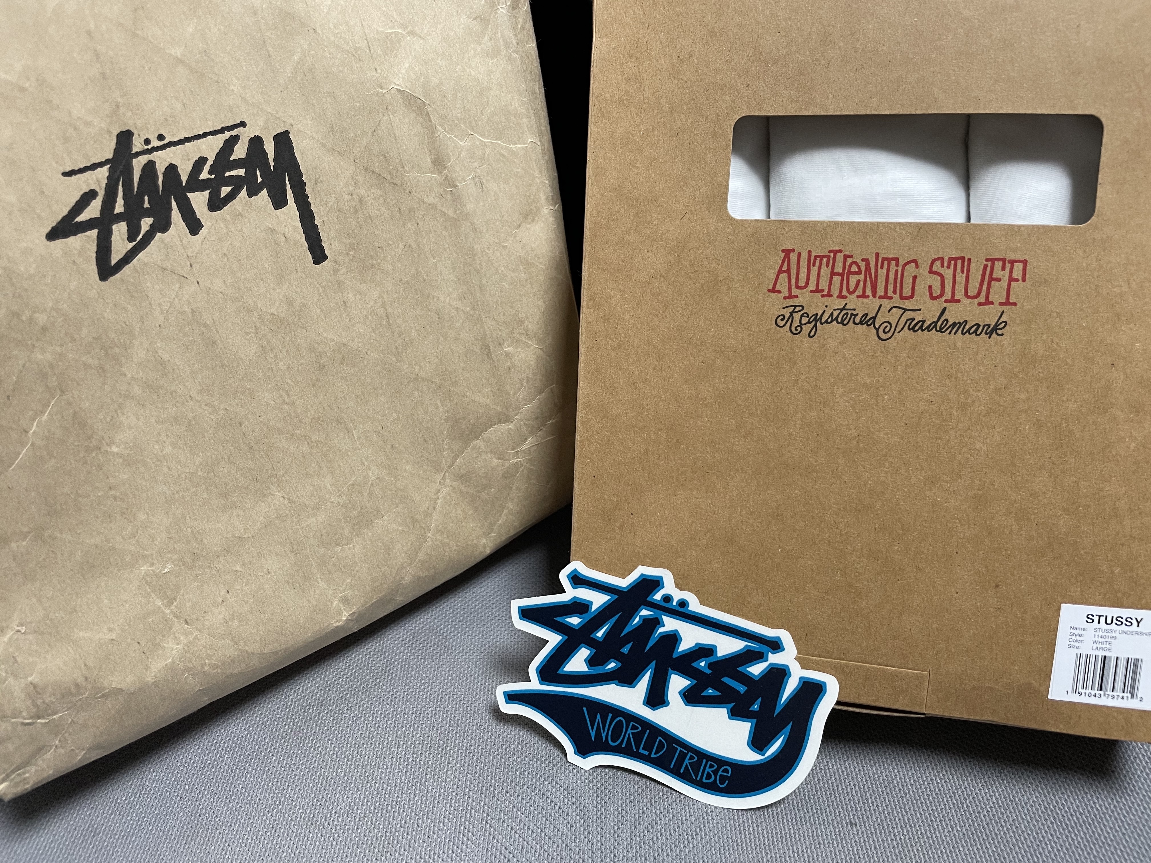 Stussy Undershirt White (3 Pack) 착용 스타일