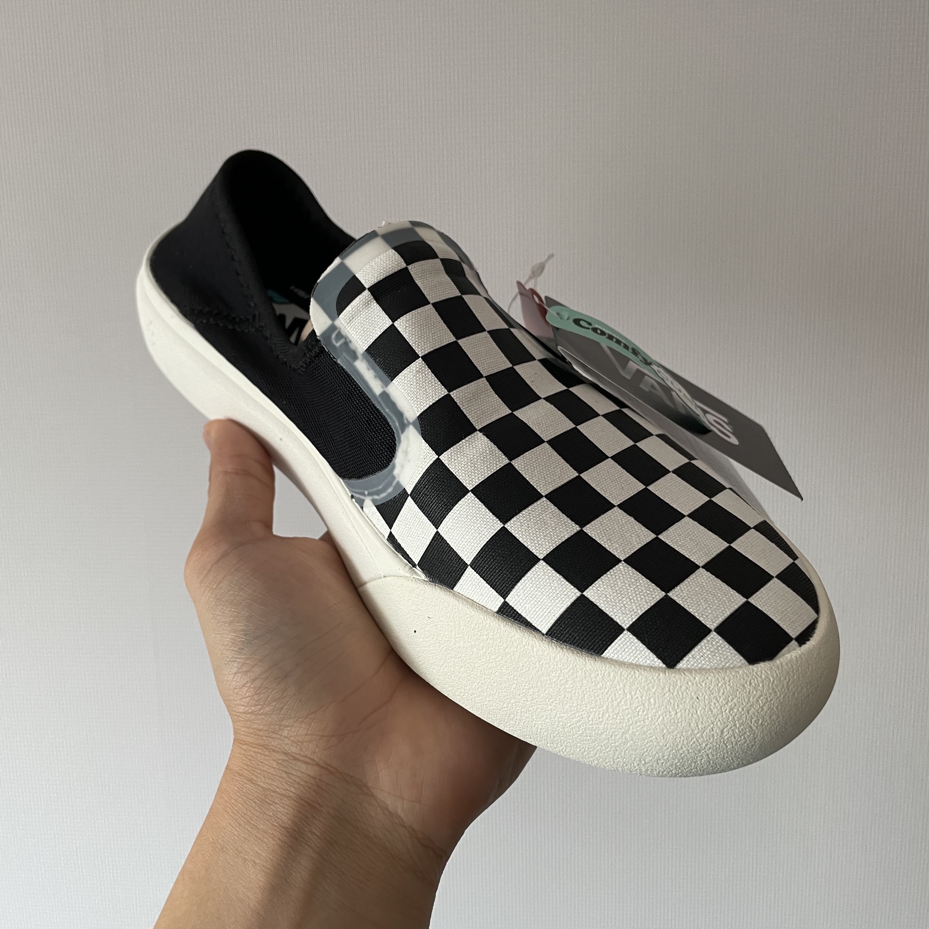 Vans Checkerboard Comfycush One Black 착용 스타일