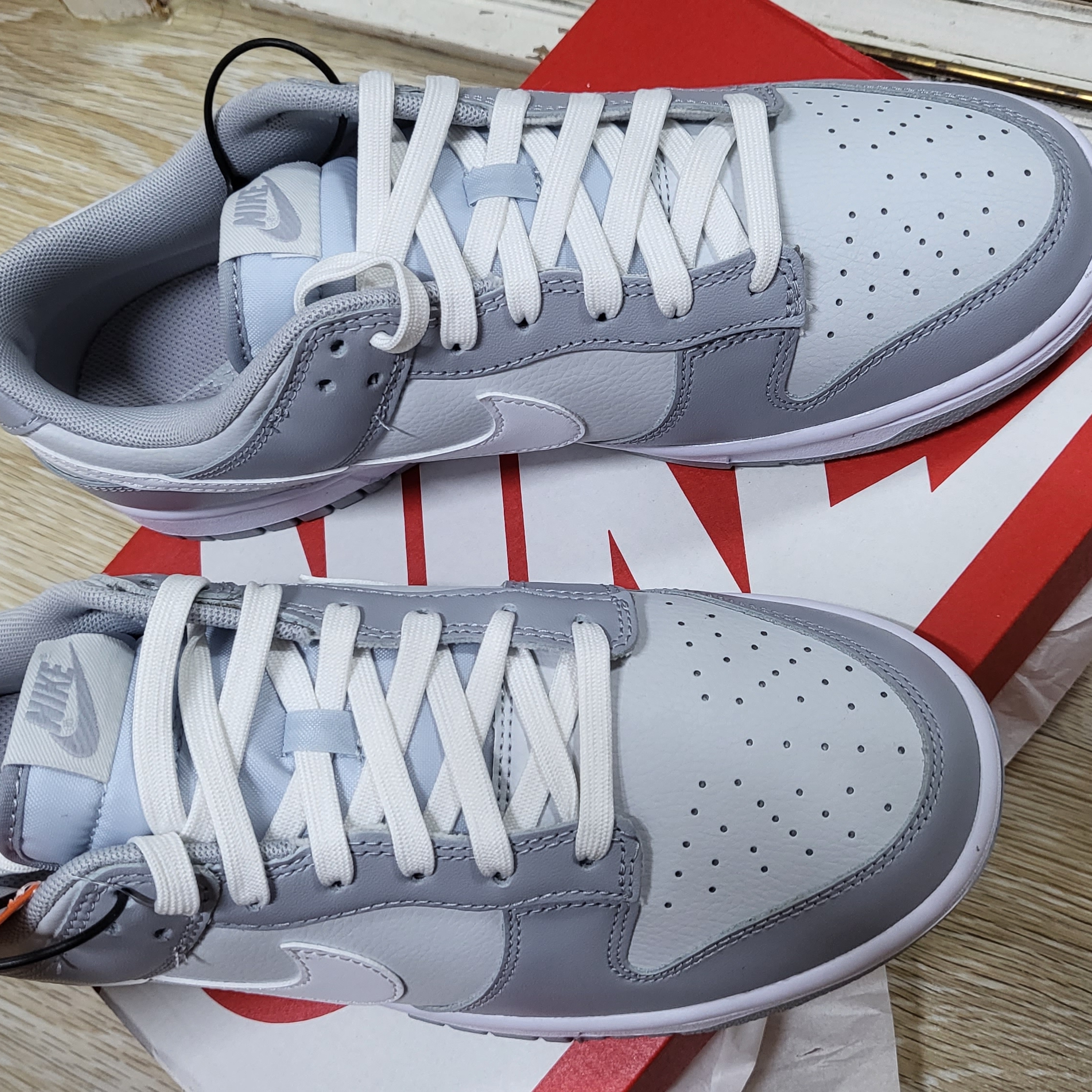 Nike Dunk Low Retro Wolf Grey 착용 스타일 - 2