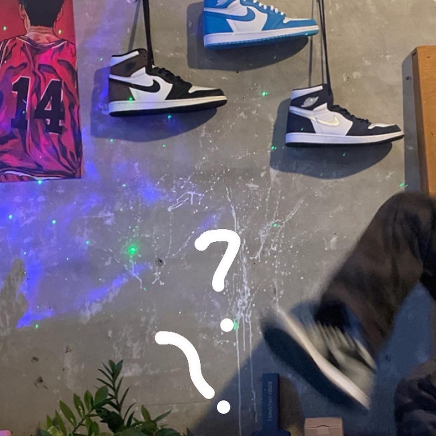 Jordan 1 Retro High OG Shadow 2.0, Jordan 1 Retro High OG Black Mocha 착용 스타일 - 4