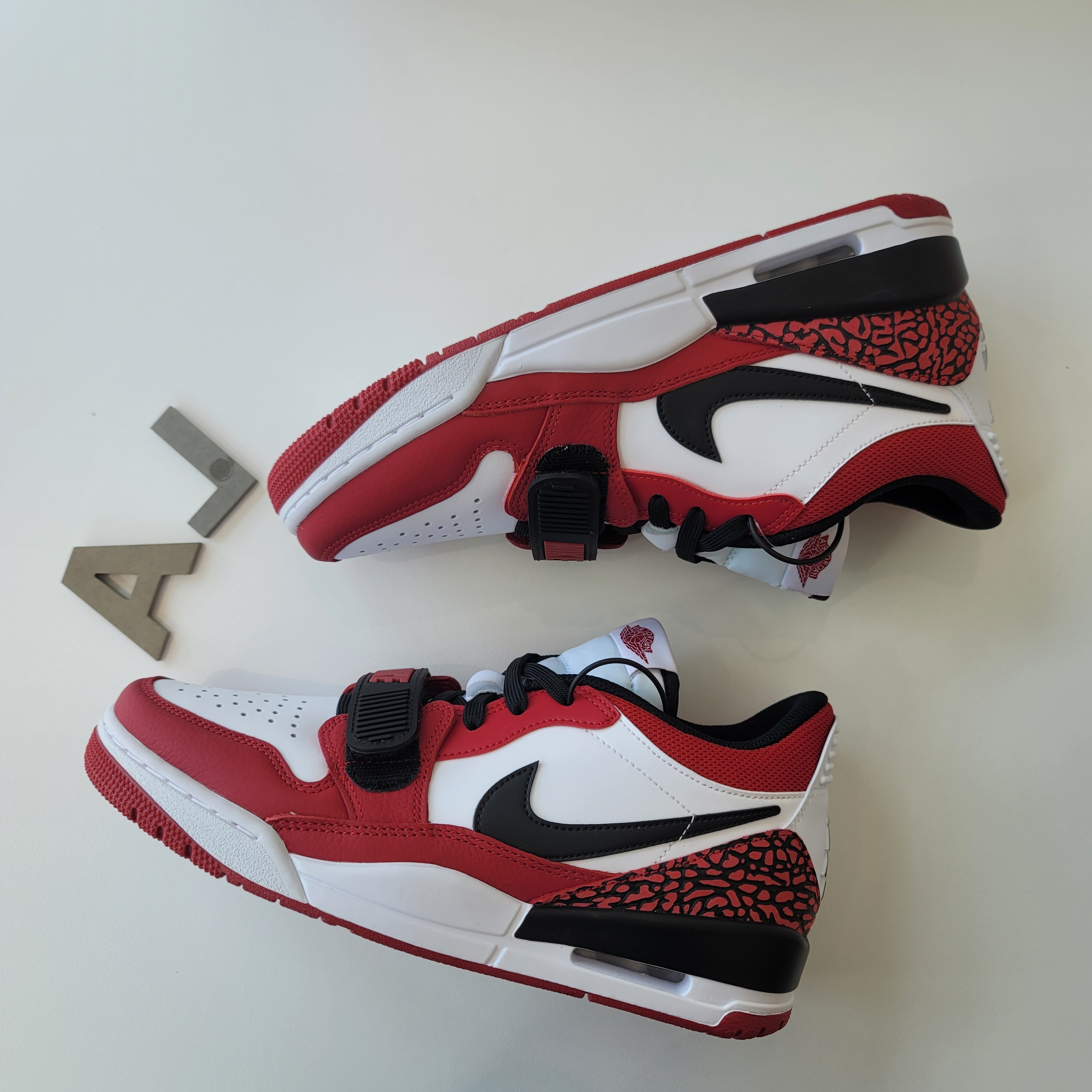Jordan Legacy 312 Low Chicago 2022 착용 스타일 - 1