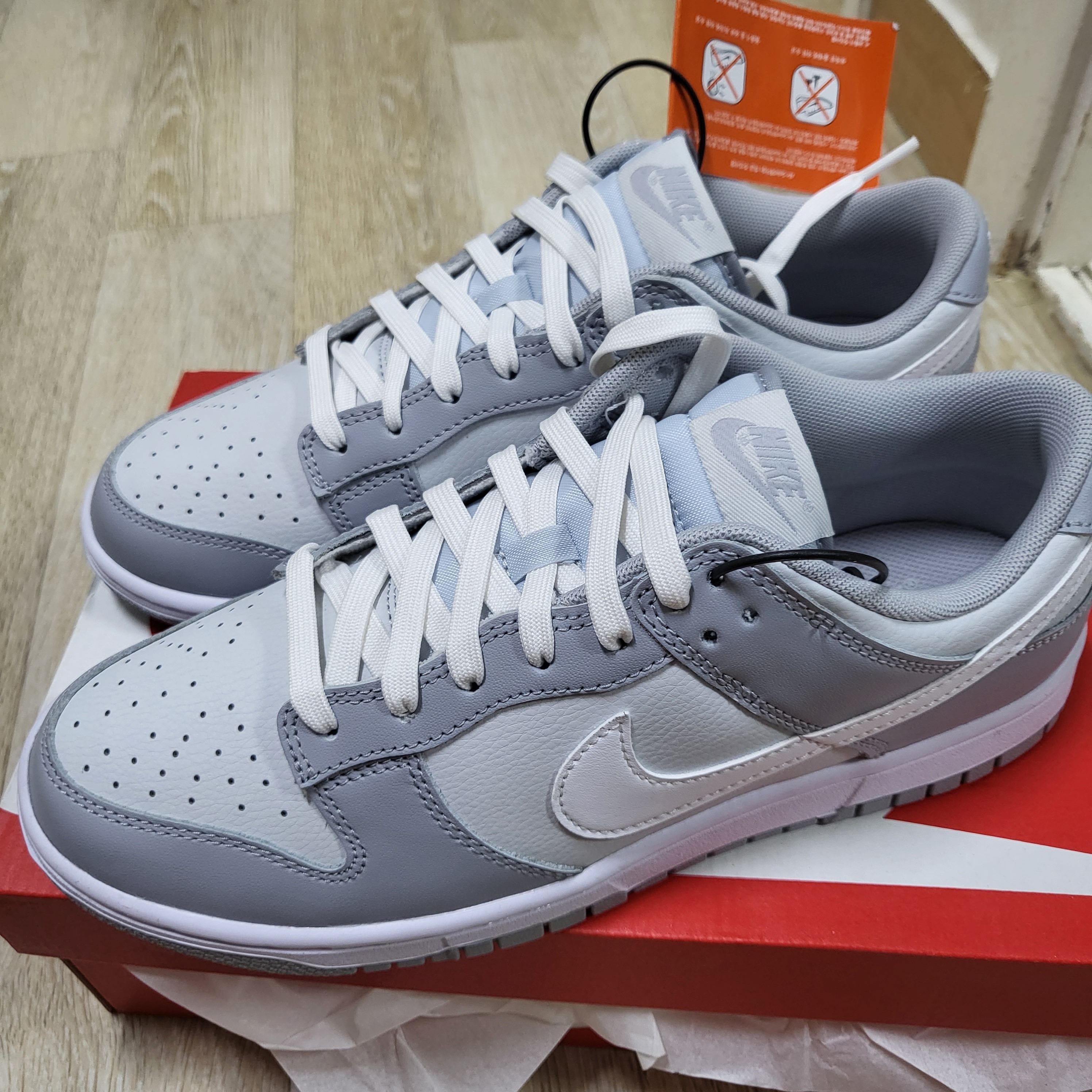 Nike Dunk Low Retro Wolf Grey 착용 스타일 - 1