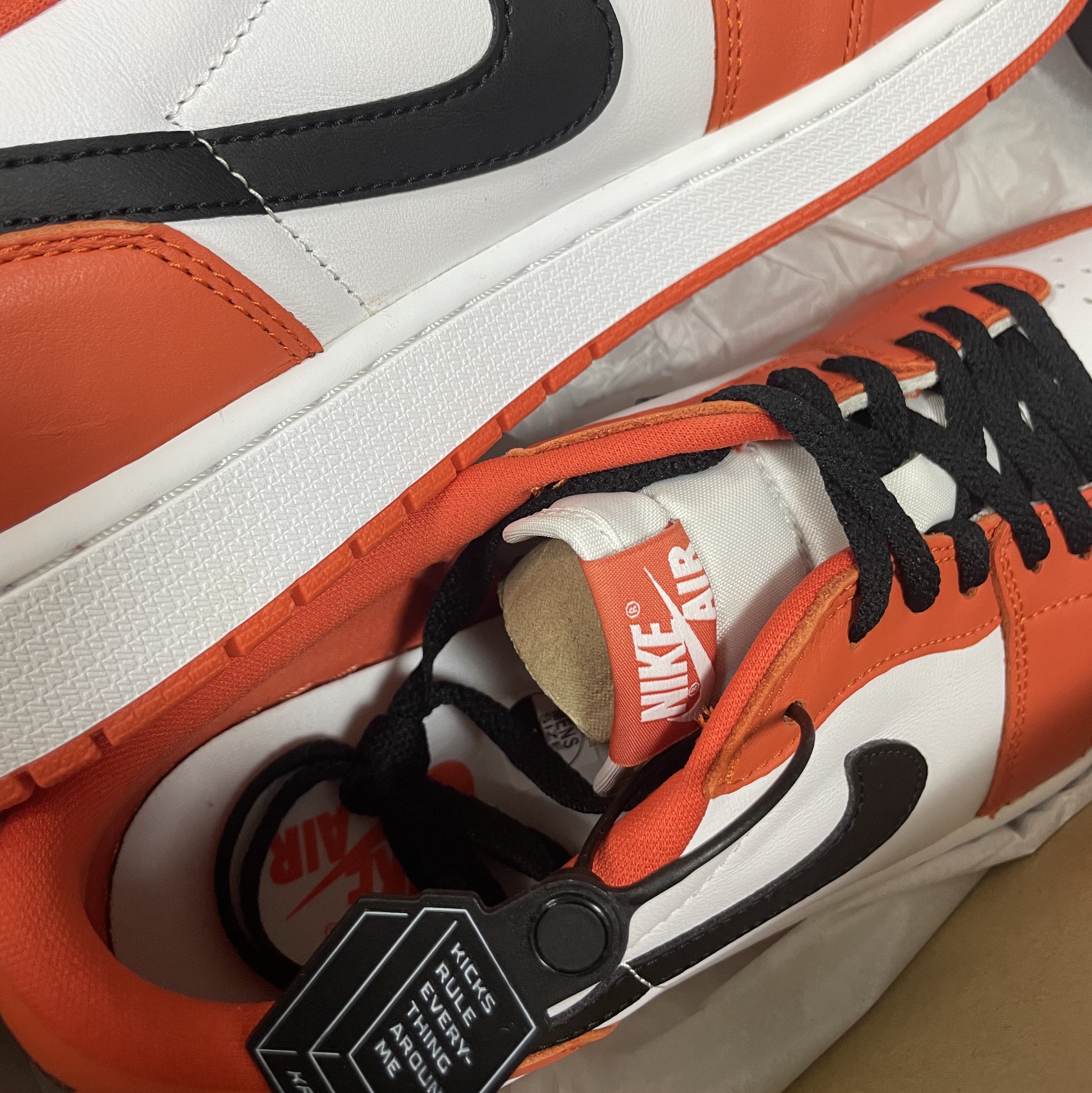 Jordan 1 Low OG Starfish 착용 스타일 - 2