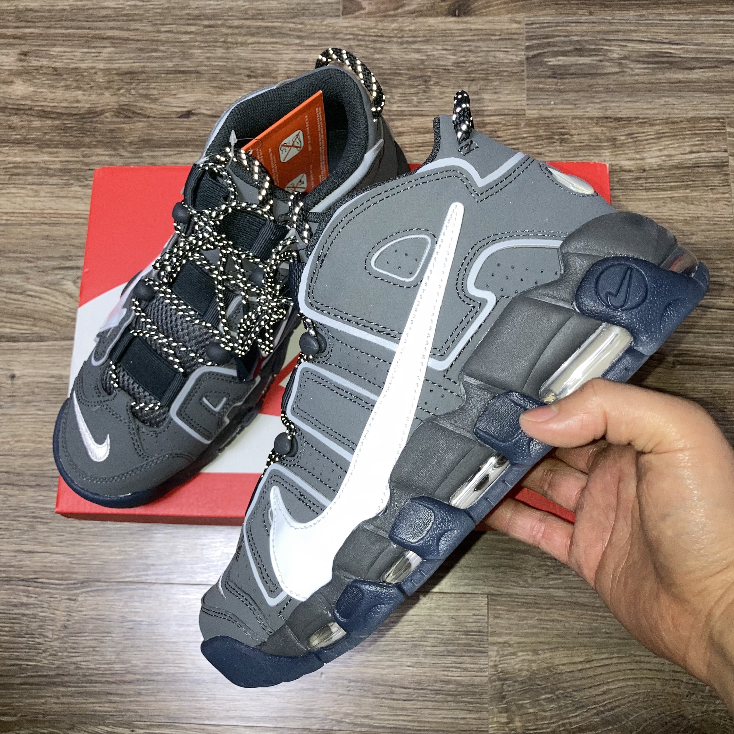 Nike Air More Uptempo 96 Copy and Paste 착용 스타일 - 1