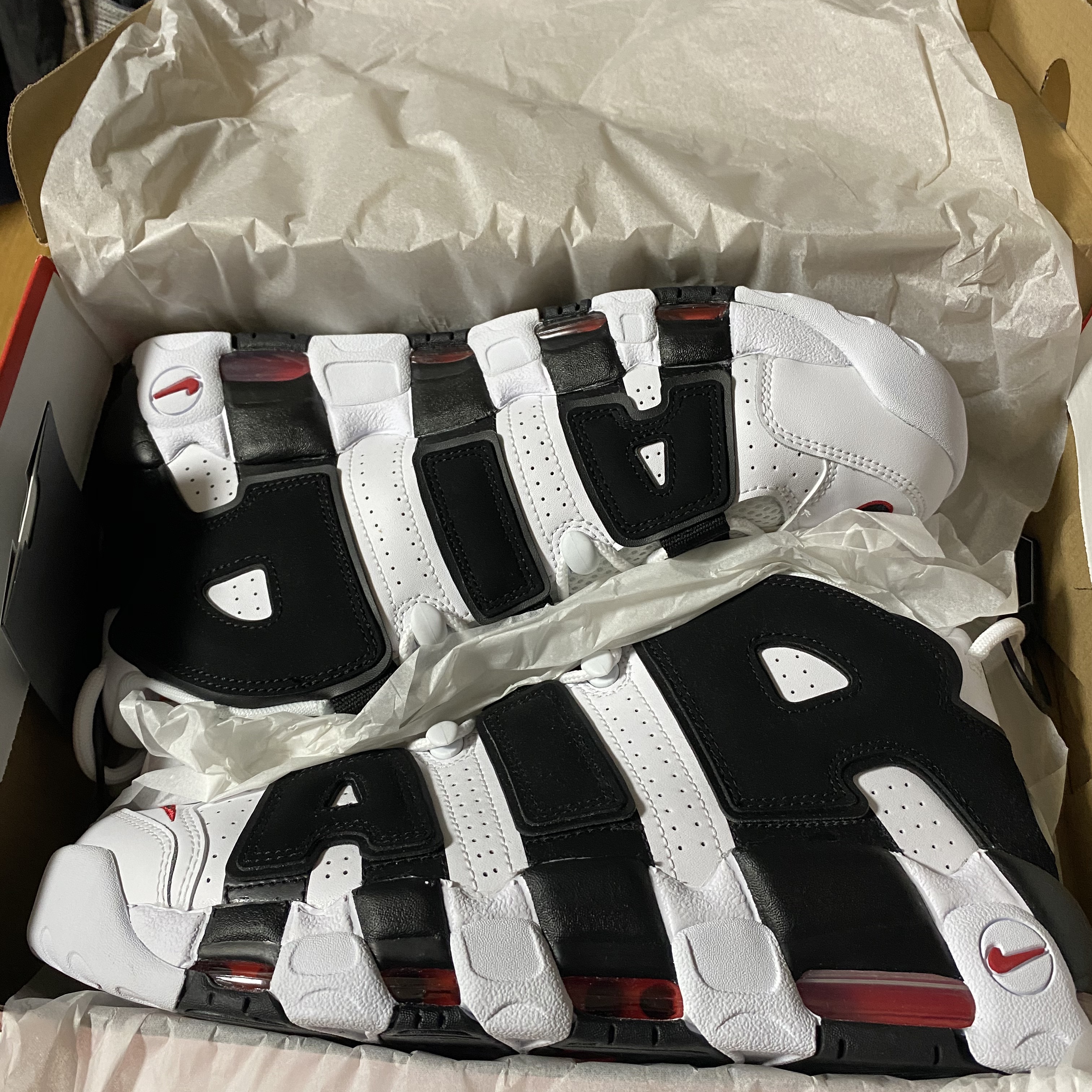 Nike Air More Uptempo Scottie Pippen 착용 스타일 - 2