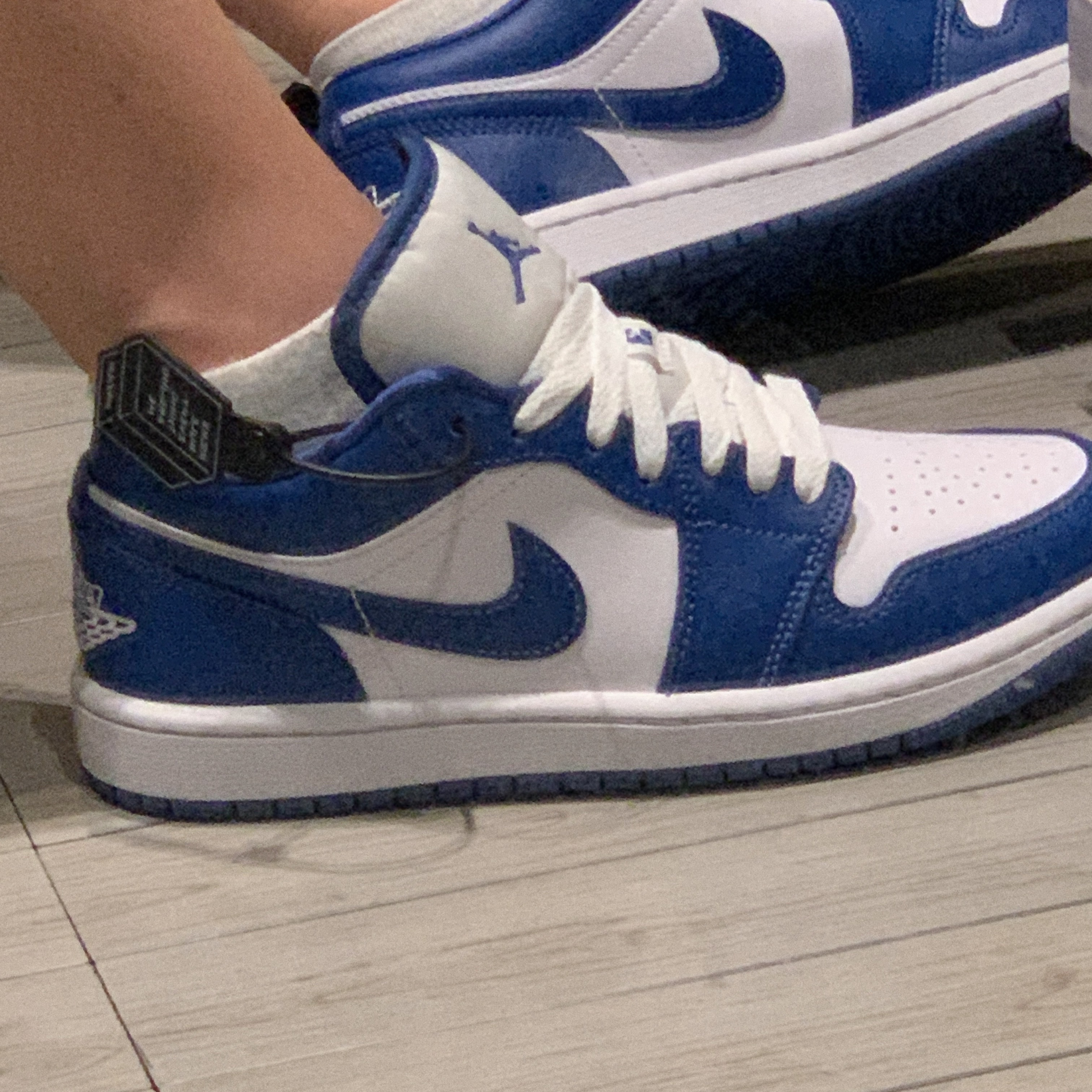 (W) Jordan 1 Low White Dark Marina Blue 착용 스타일