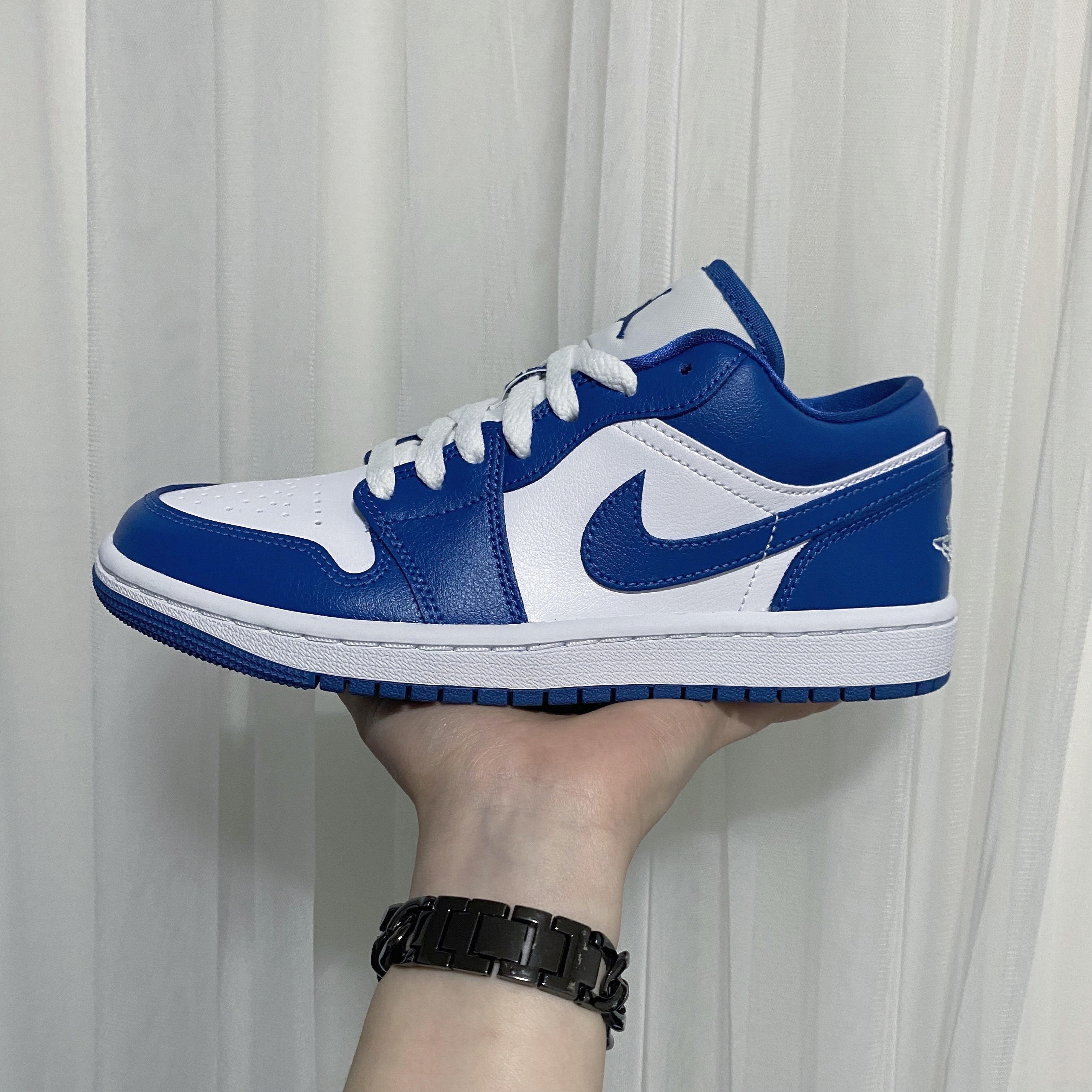 (W) Jordan 1 Low White Dark Marina Blue 착용 스타일