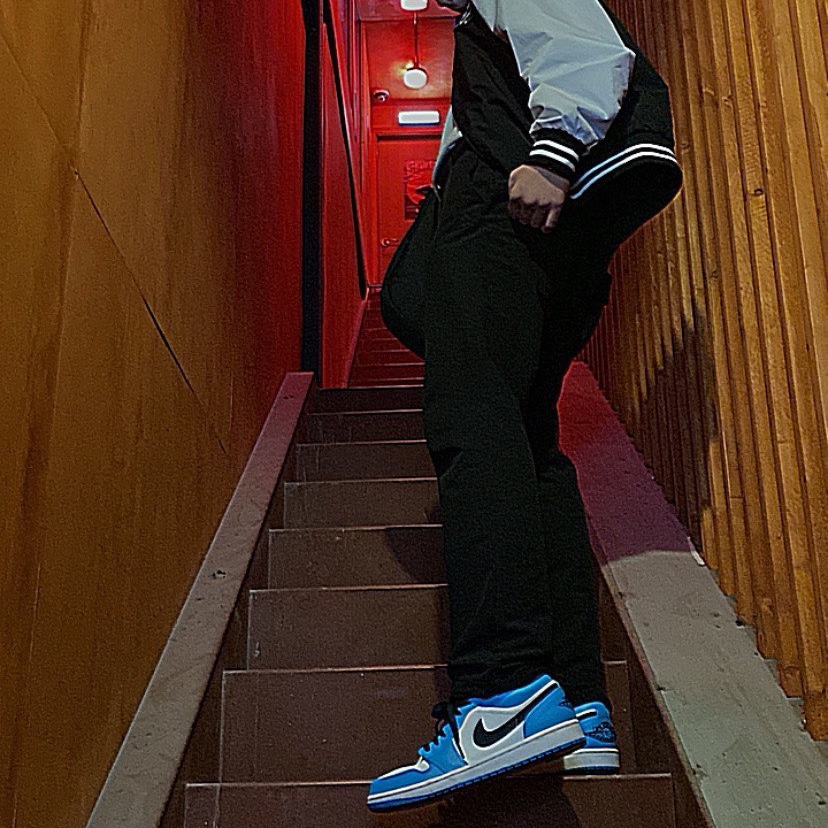 Jordan 1 Low Dark Powder Blue 착용 스타일
