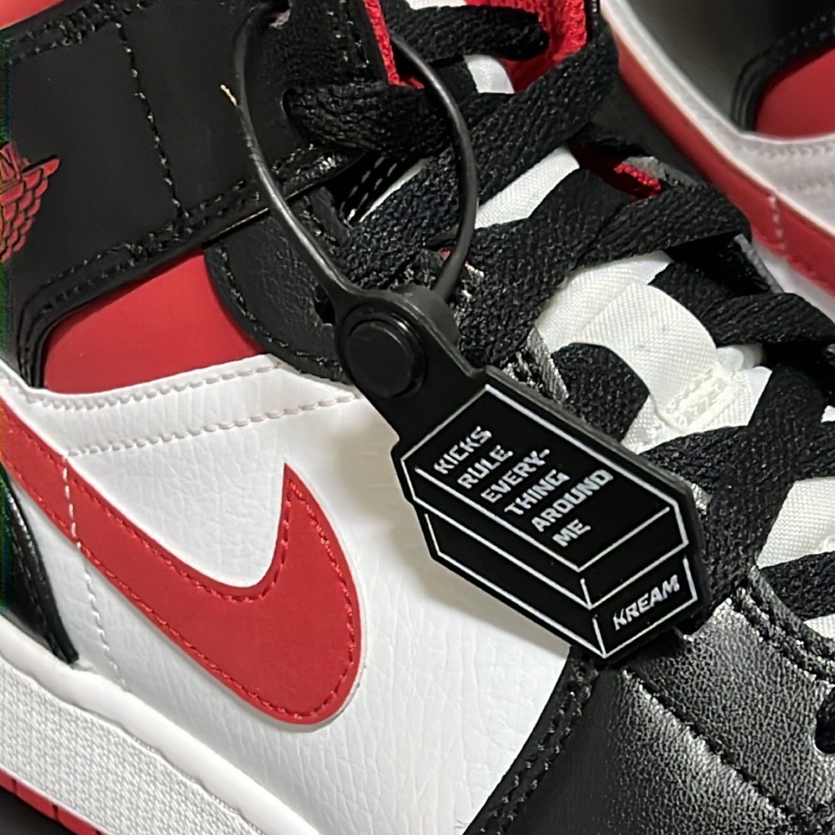 Jordan 1 Mid Gym Red Black White, (GS) Jordan 1 Mid Gym Red Black White 착용 스타일 - 2