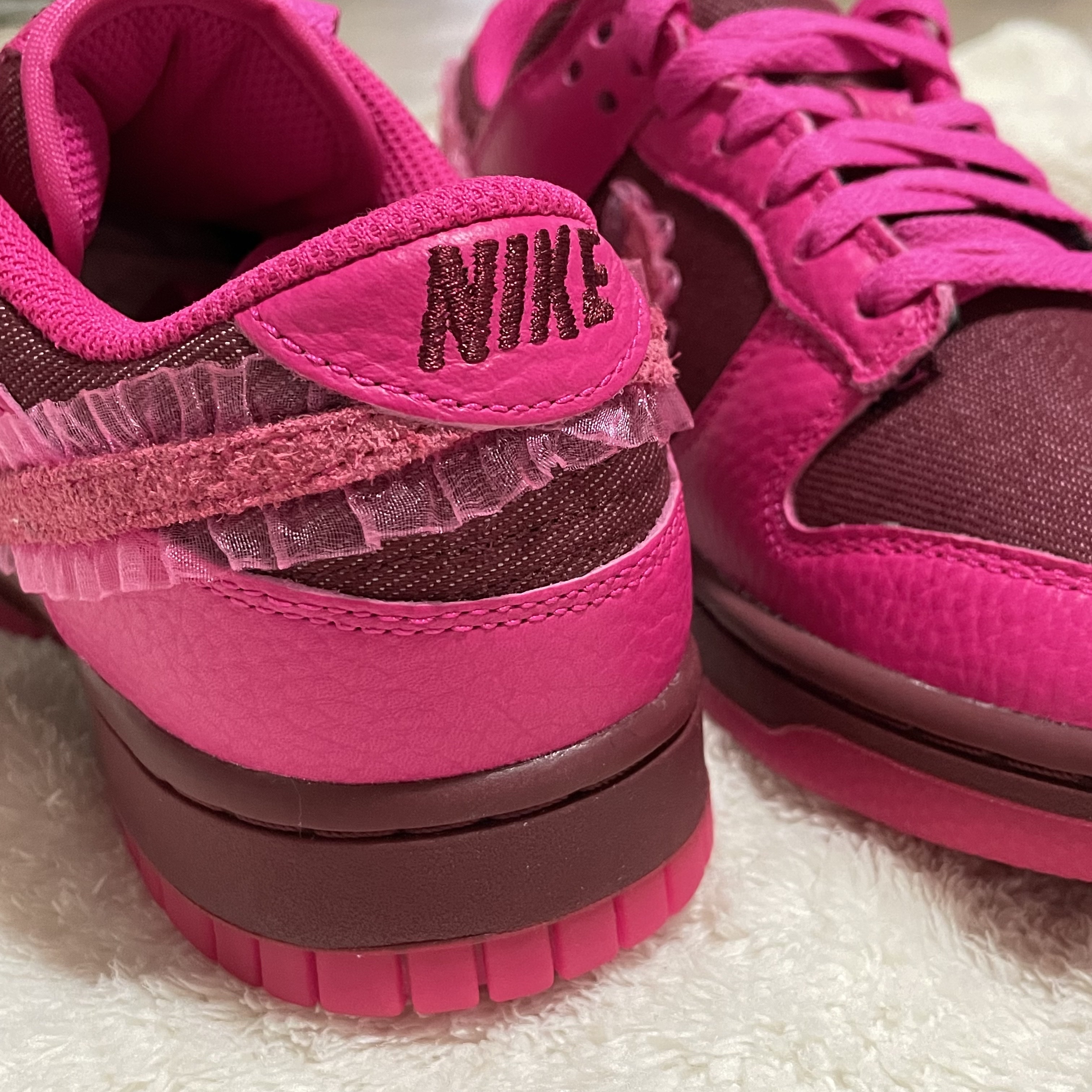 (W) Nike Dunk Low Prime Pink 착용 스타일 - 4