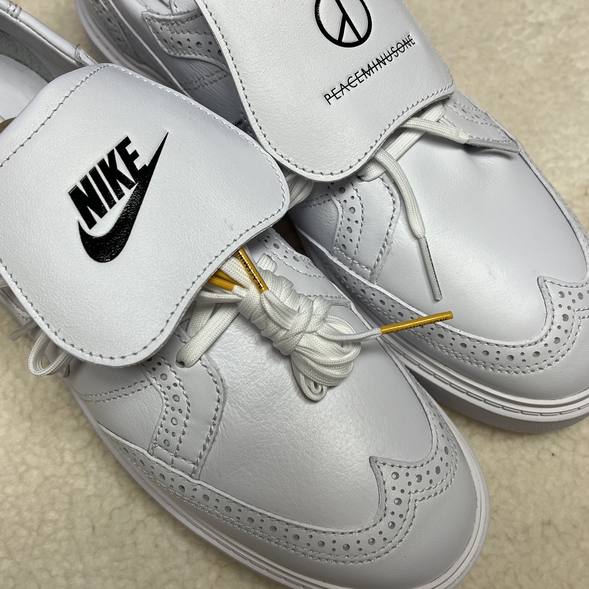 Nike x Peaceminusone Kwondo1 White 착용 스타일 - 1