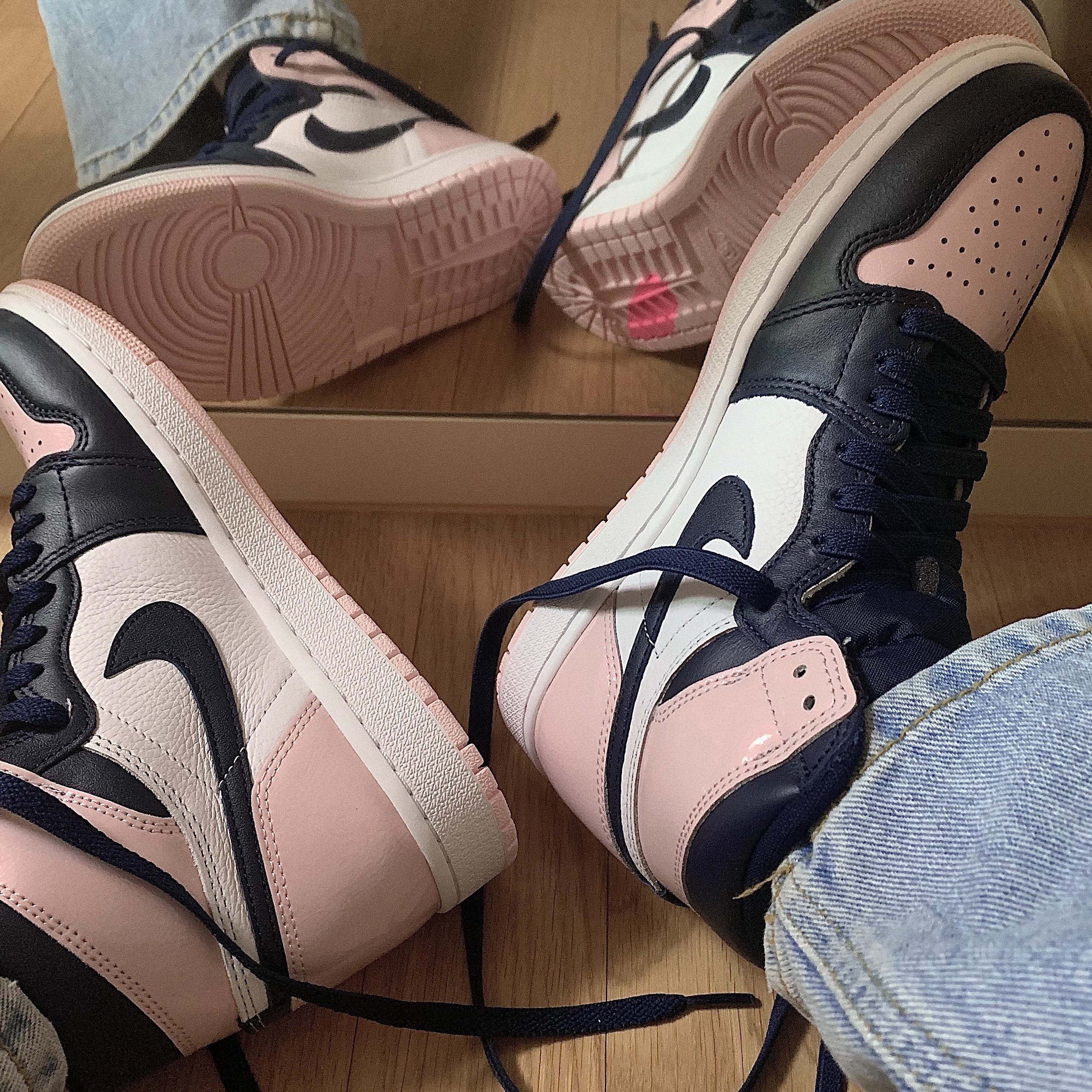 (W) Jordan 1 Retro High OG Atmosphere 착용 스타일