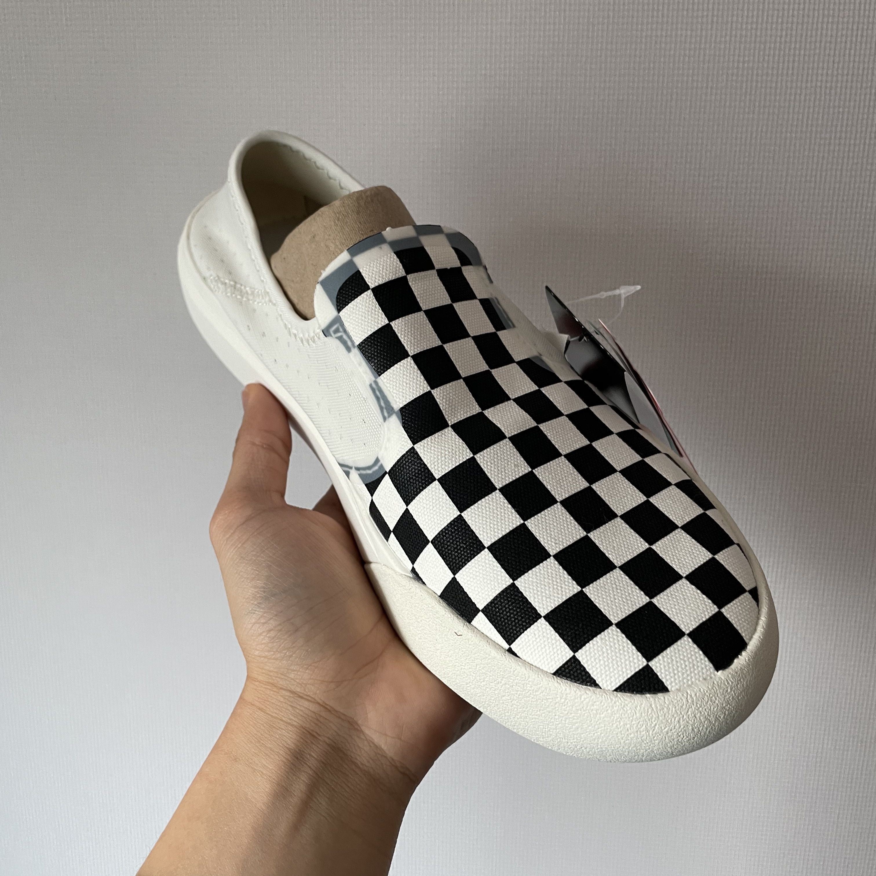 Vans Checkerboard Comfycush One Marshmallow 착용 스타일