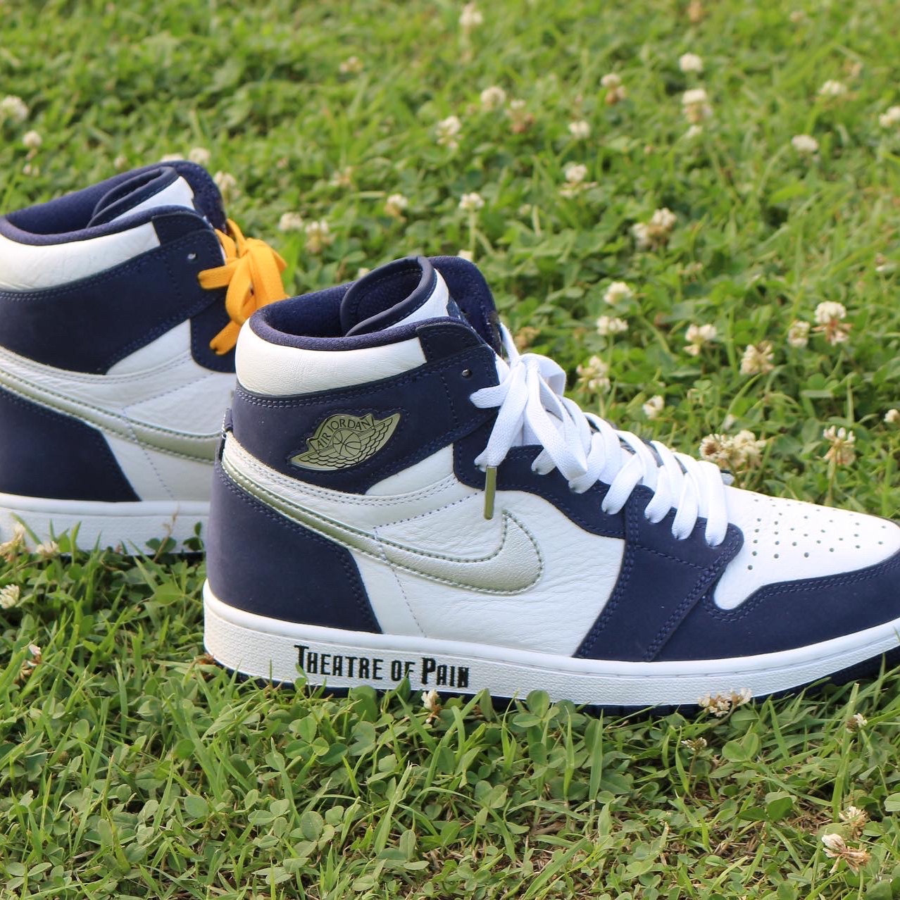 Jordan 1 Retro High OG CO.JP Midnight Navy 착용 스타일 - 2
