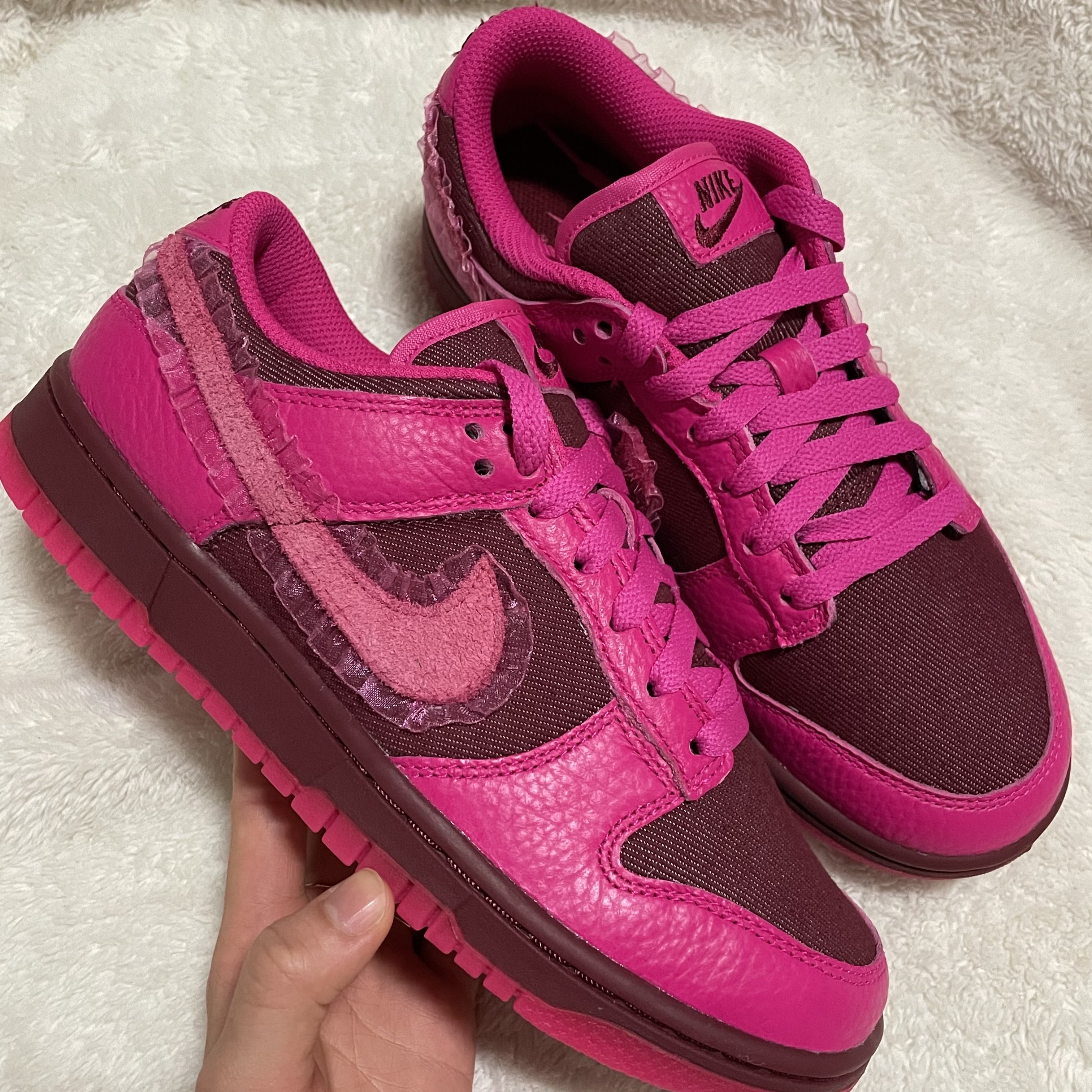 (W) Nike Dunk Low Prime Pink 착용 스타일 - 1