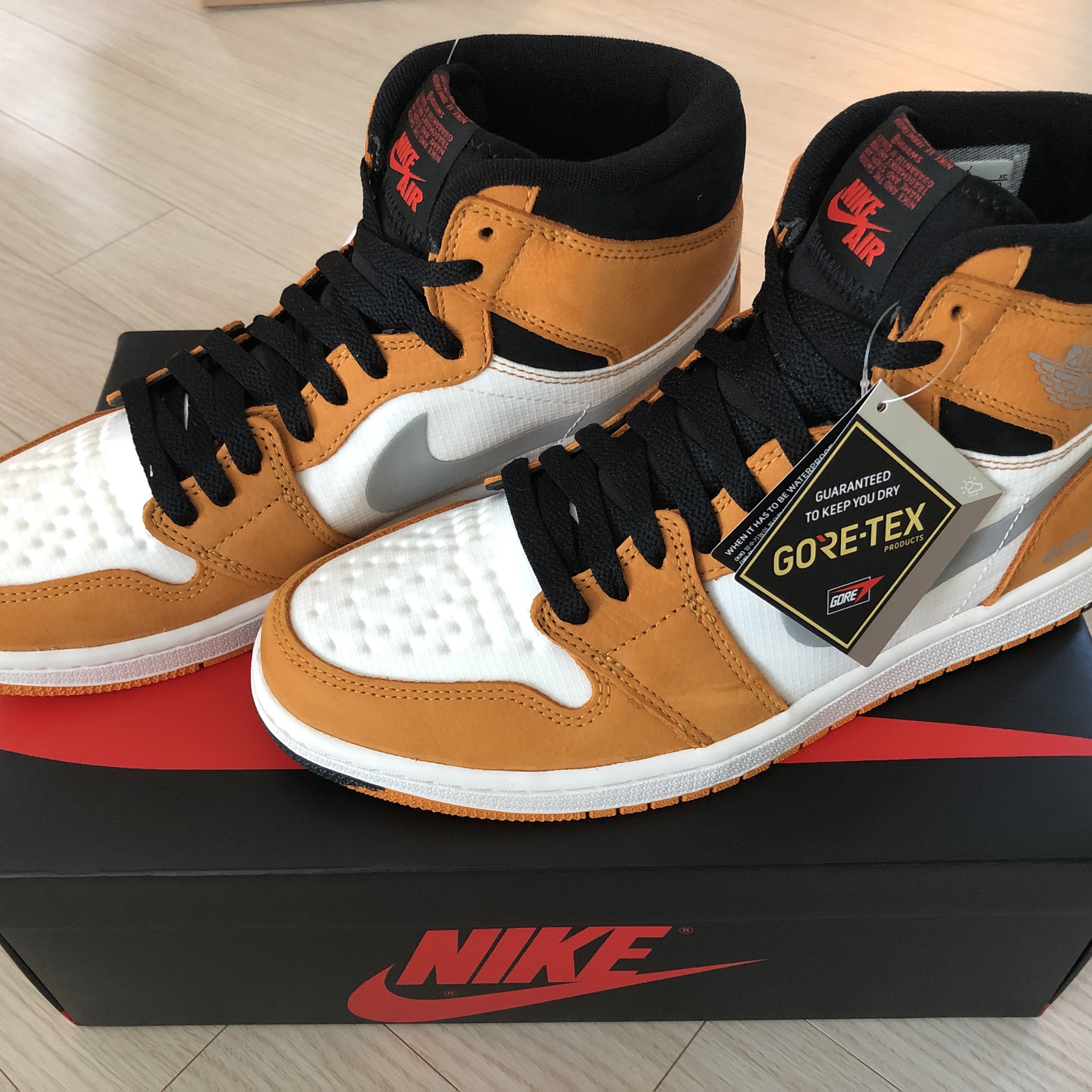 Jordan 1 Element Gore-Tex Light Curry 착용 스타일 - 3