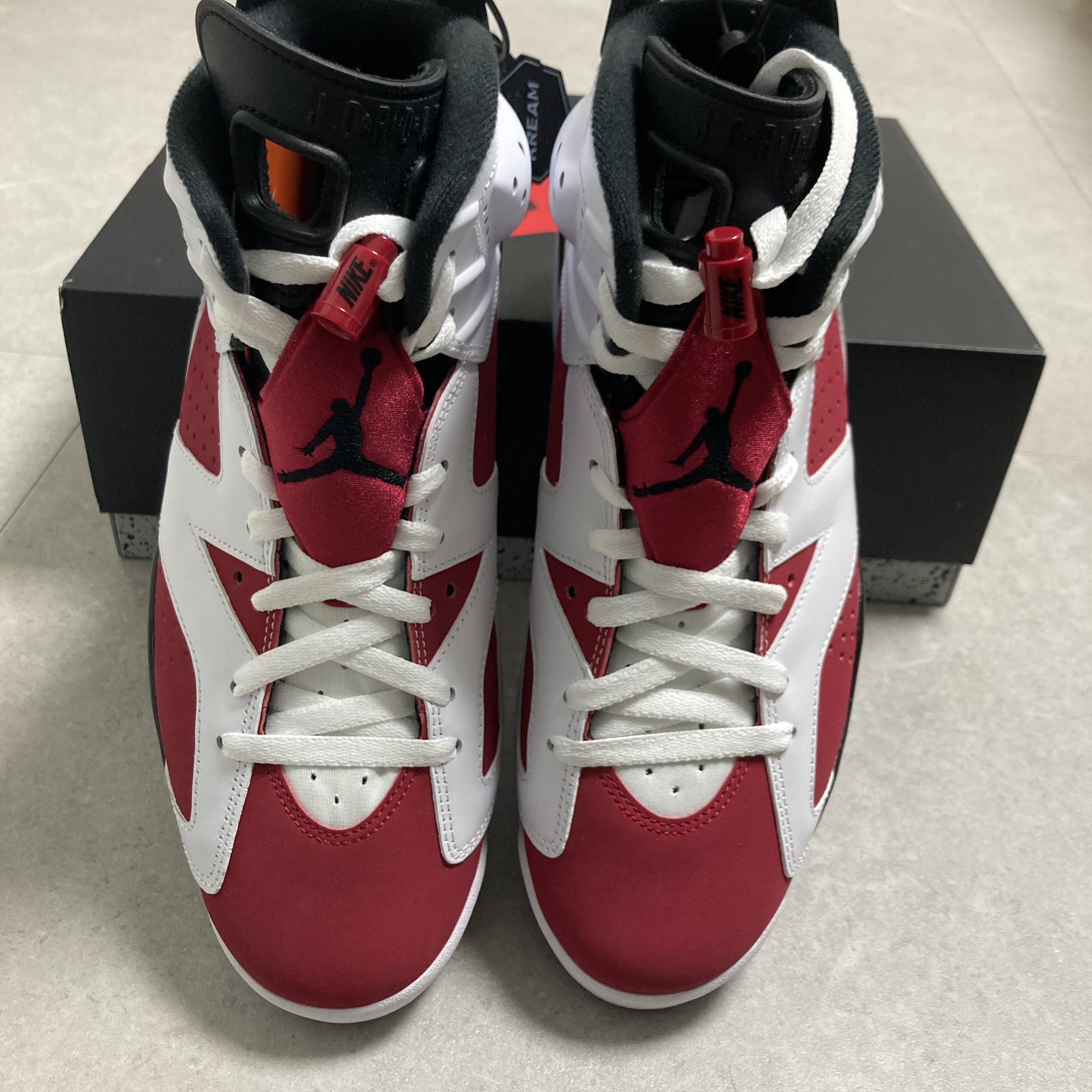 Jordan 6 Retro Carmine 2021 착용 스타일 - 1
