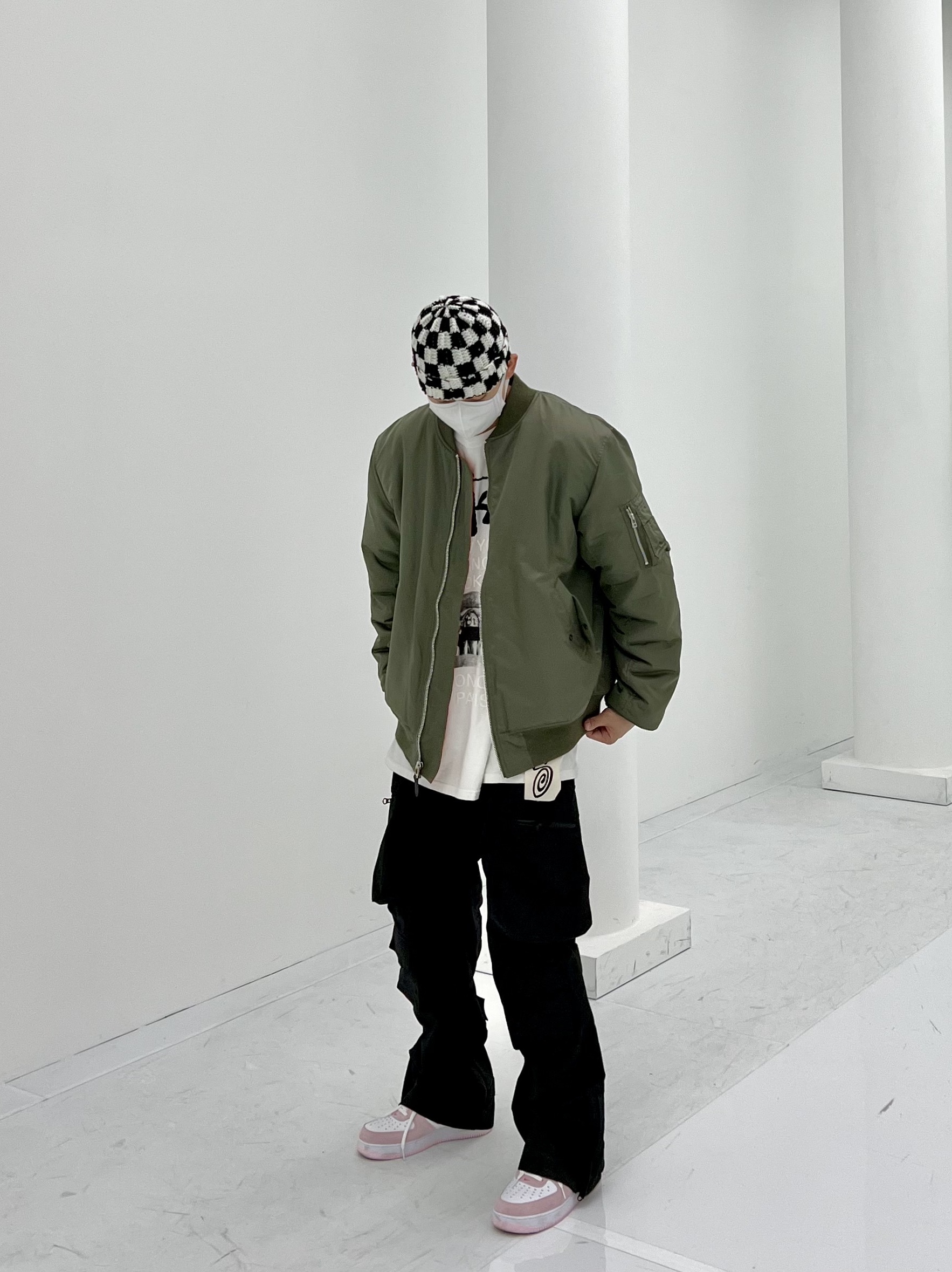 Stussy x CDG MA-1 Jacket Olive, Stussy Crochet Checker Beanie Black 착용 스타일 - 2