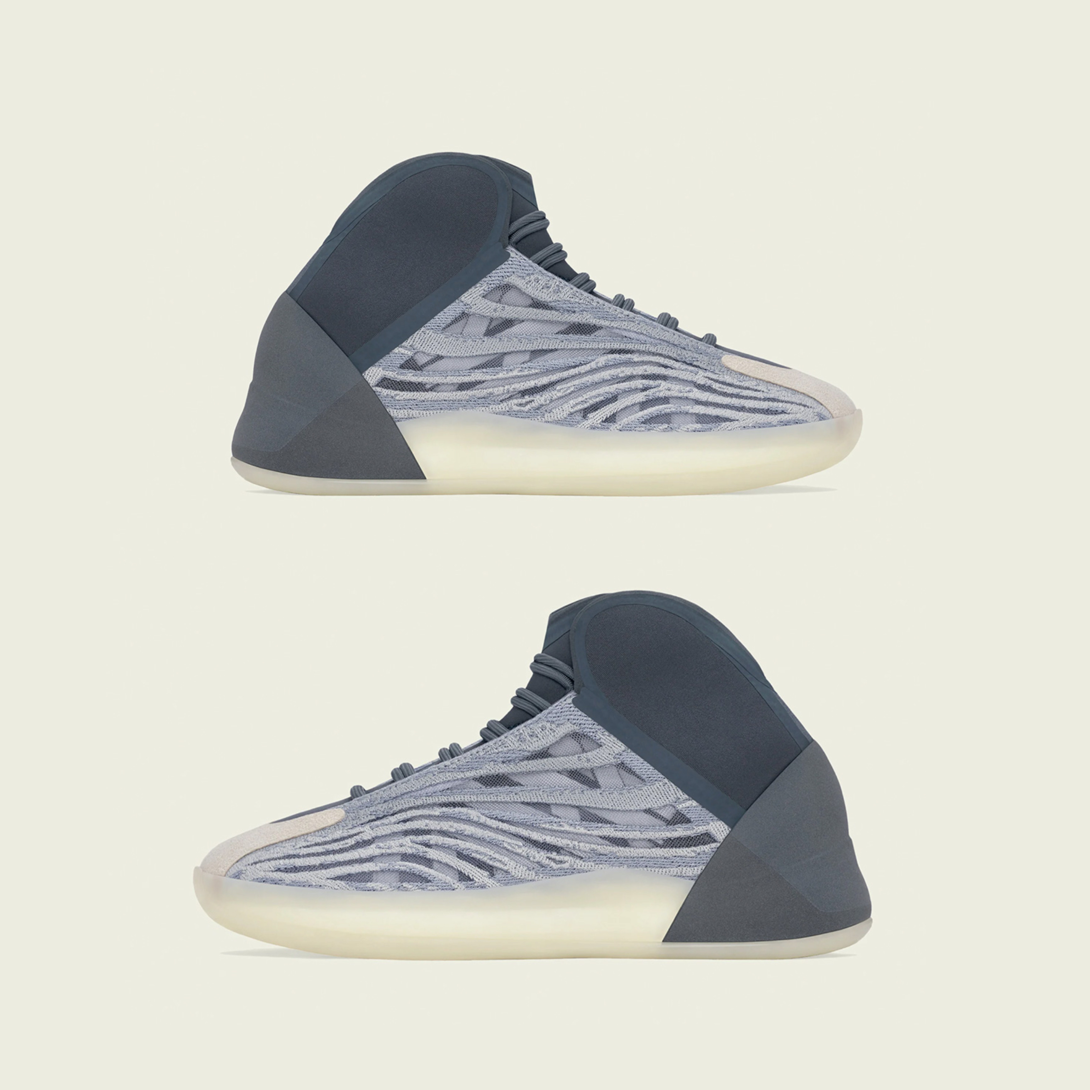 Adidas Yeezy QNTM Mono Carbon 착용 스타일 - 2