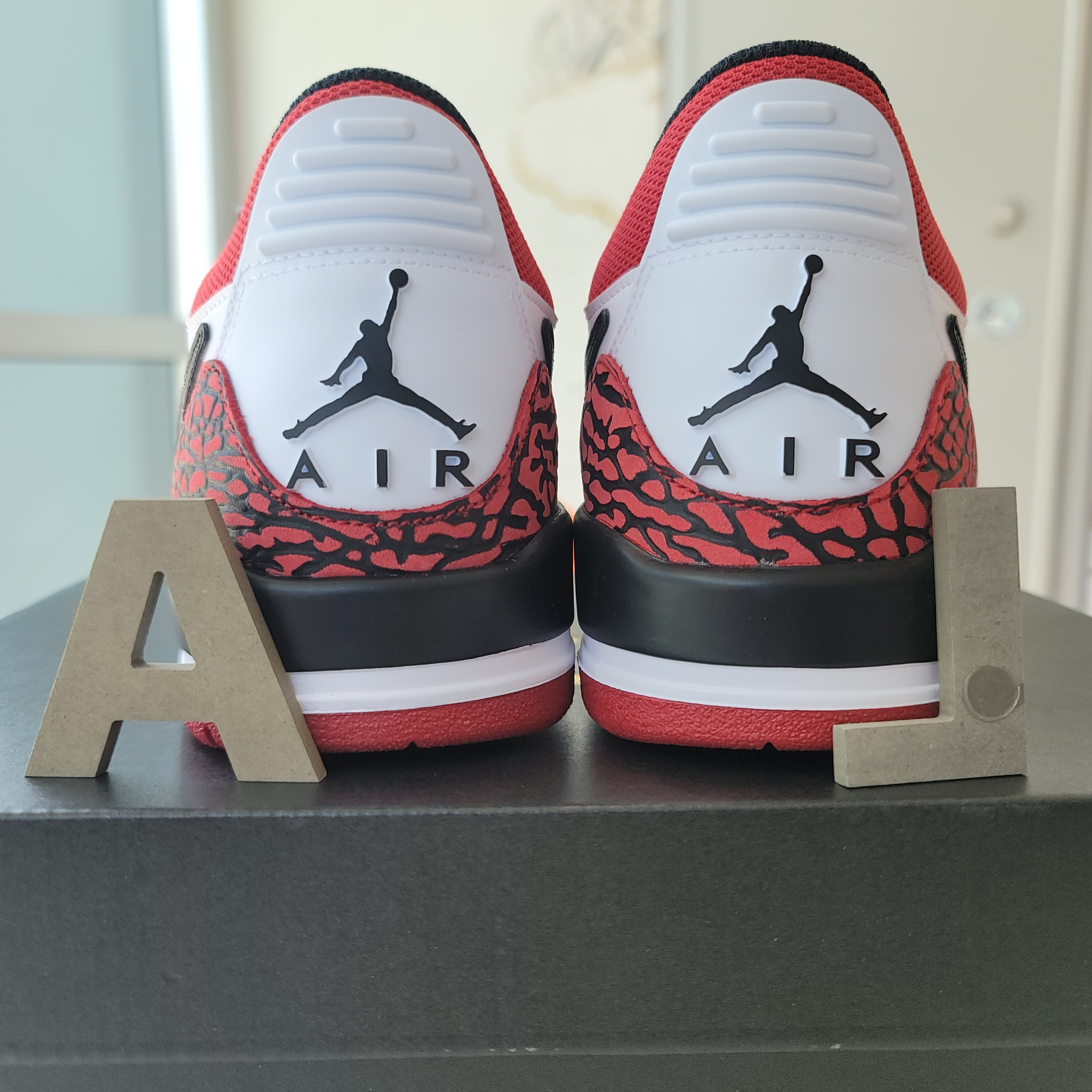 Jordan Legacy 312 Low Chicago 2022 착용 스타일 - 4