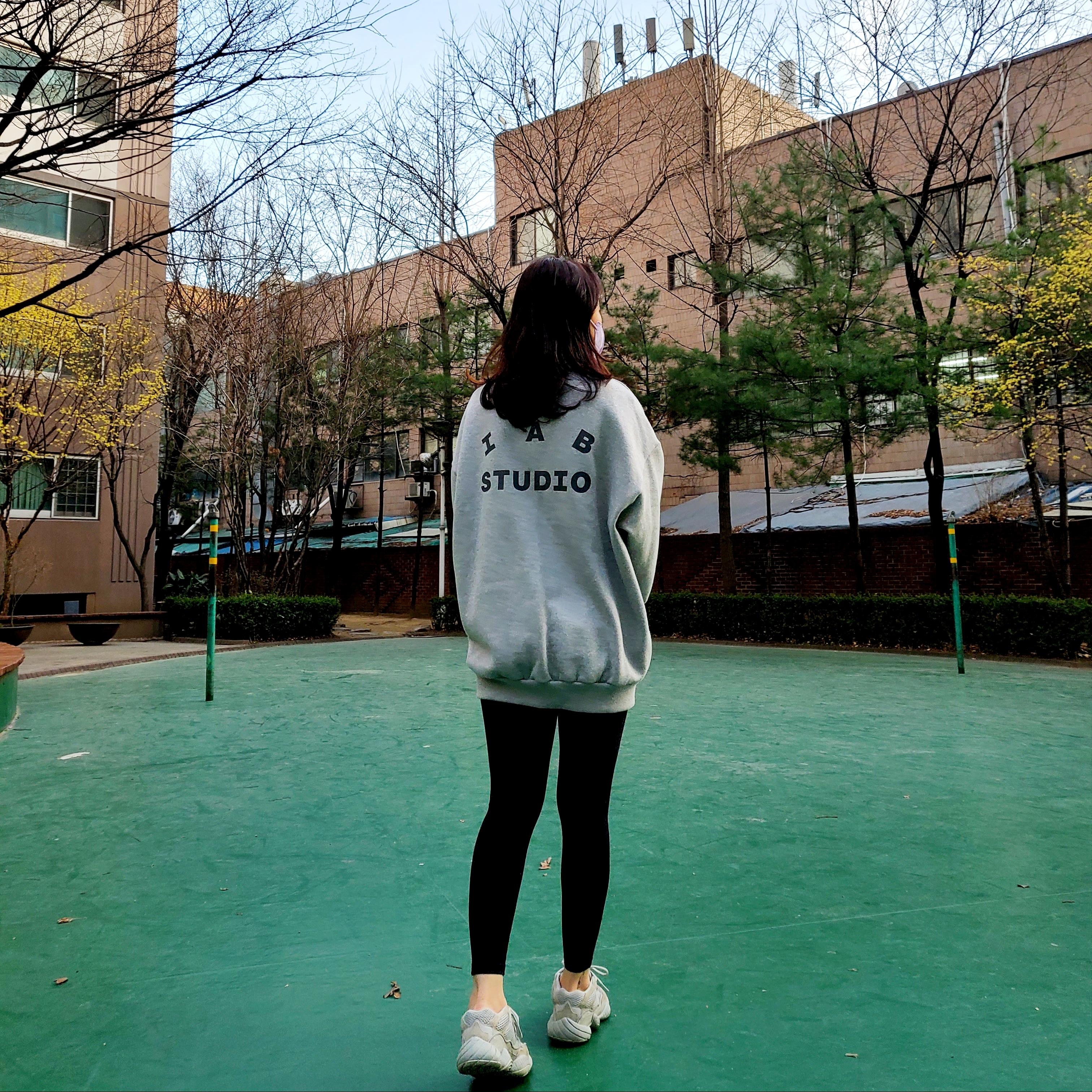 IAB Studio x Hyundai Mobis Half Zip Pullover Grey, Adidas Yeezy 500 Salt 착용 스타일 - 1