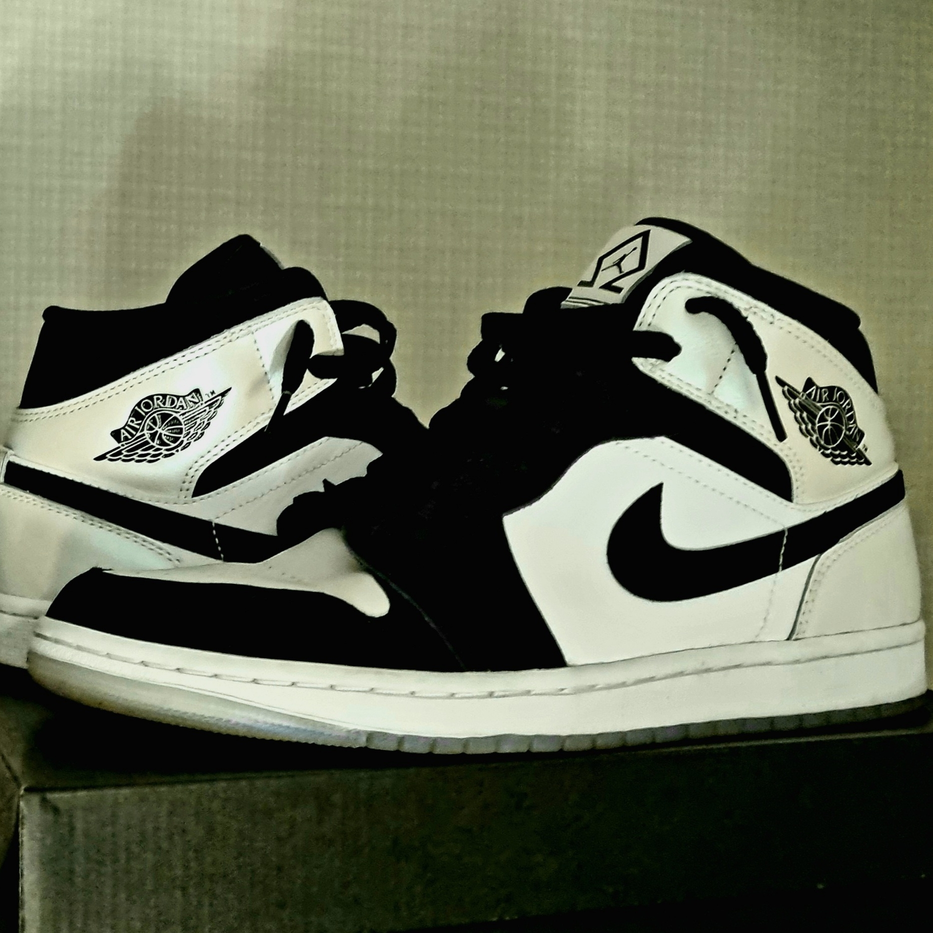 Jordan 1 Mid SE Diamond 착용 스타일 - 2