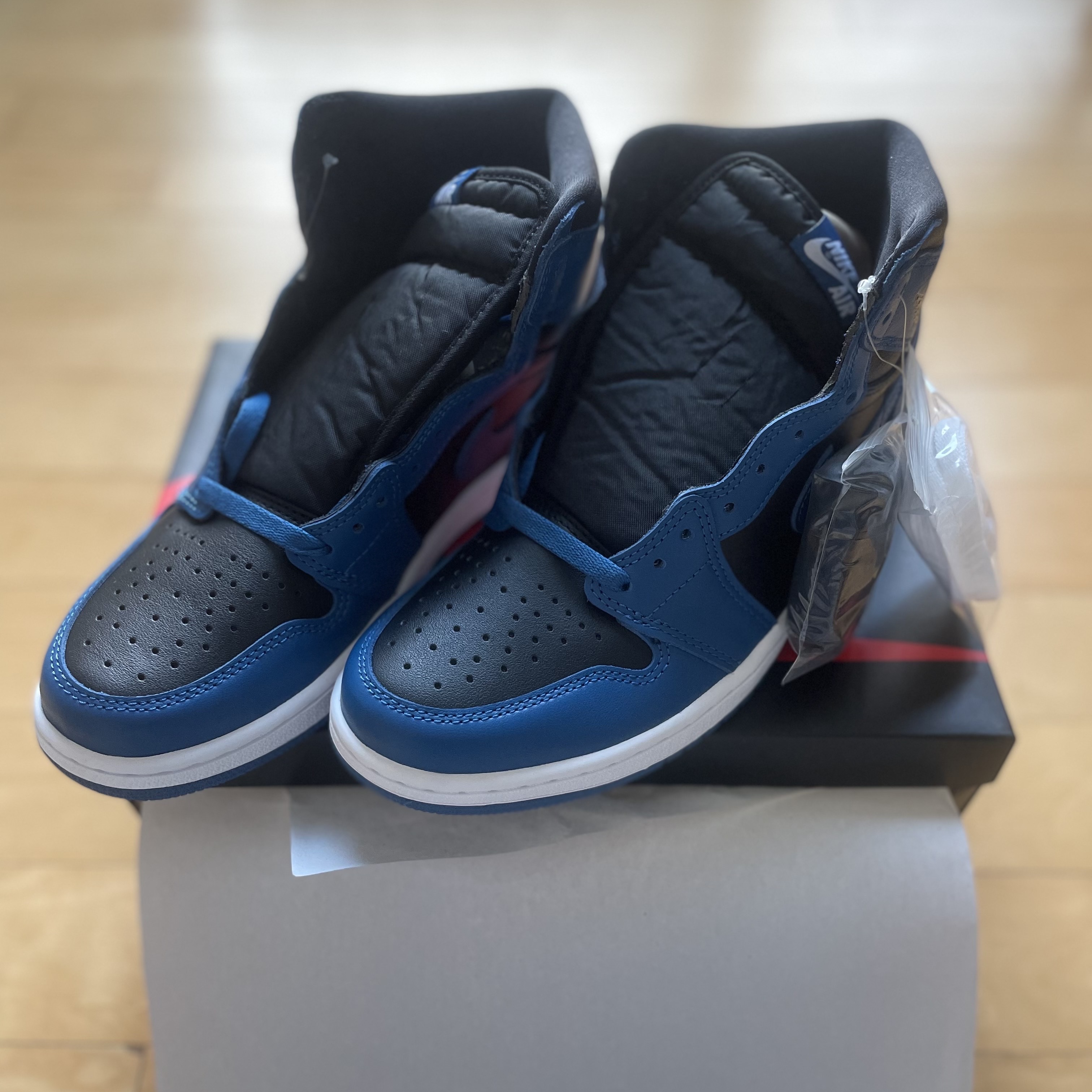 Jordan 1 Retro High OG Dark Marina Blue 착용 스타일