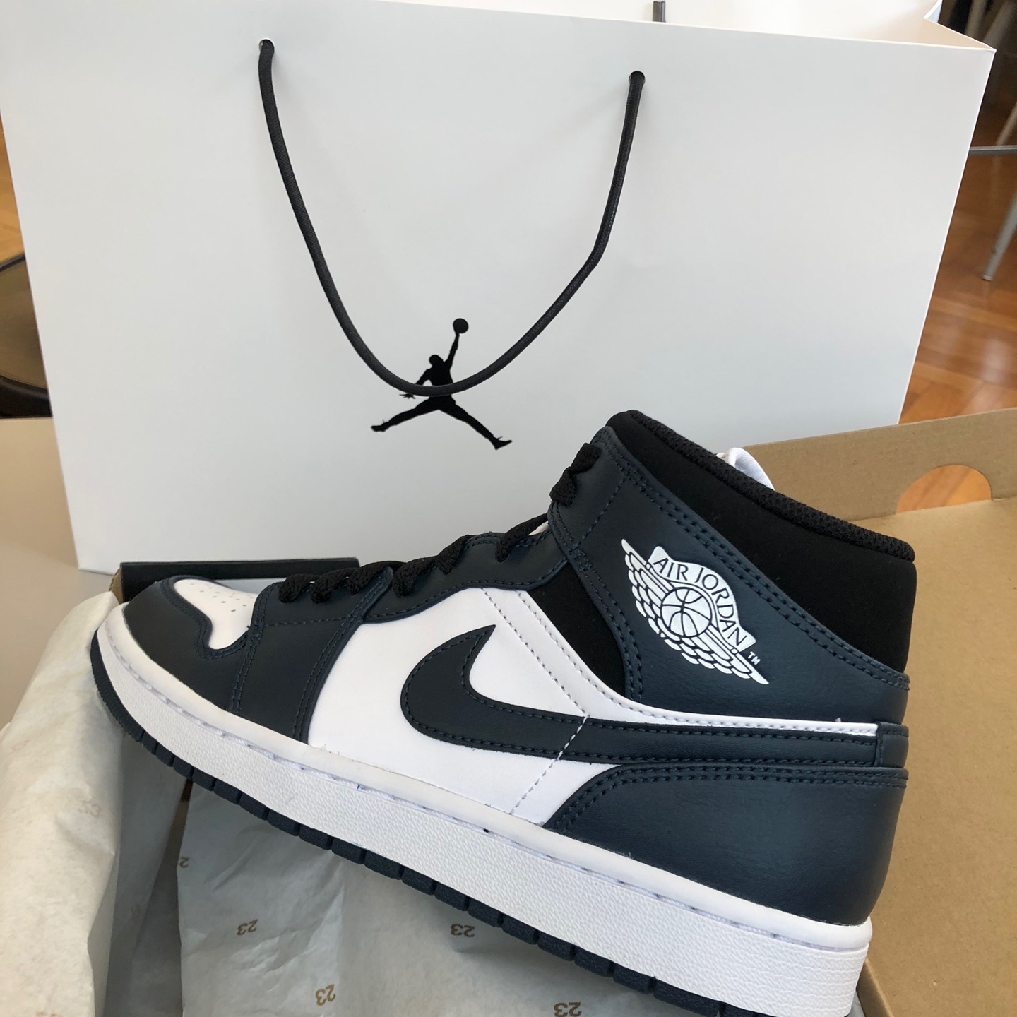 Jordan 1 Mid Dark Teal 착용 스타일