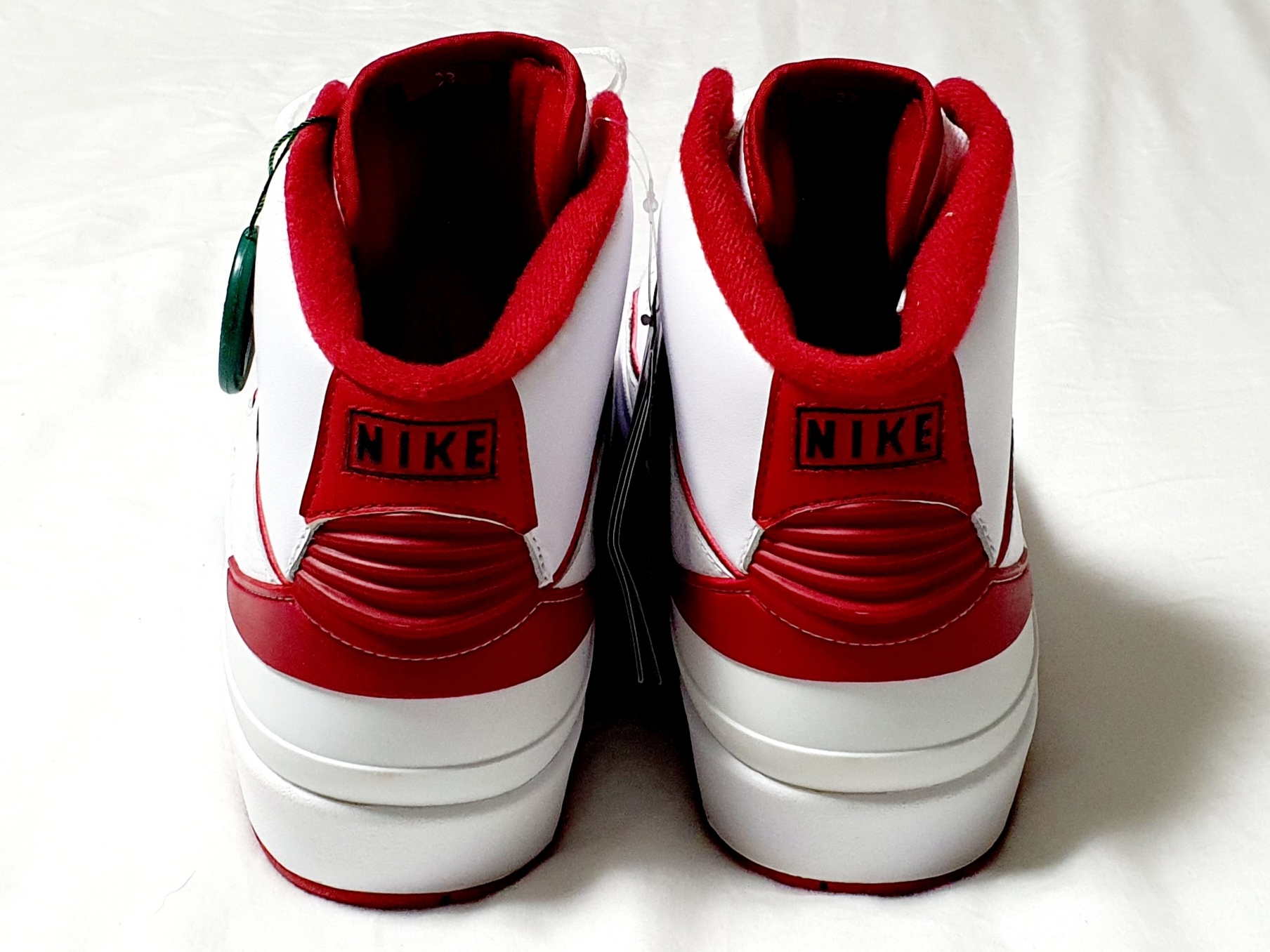 Jordan 2 Retro White Red 2014 착용 스타일 - 2