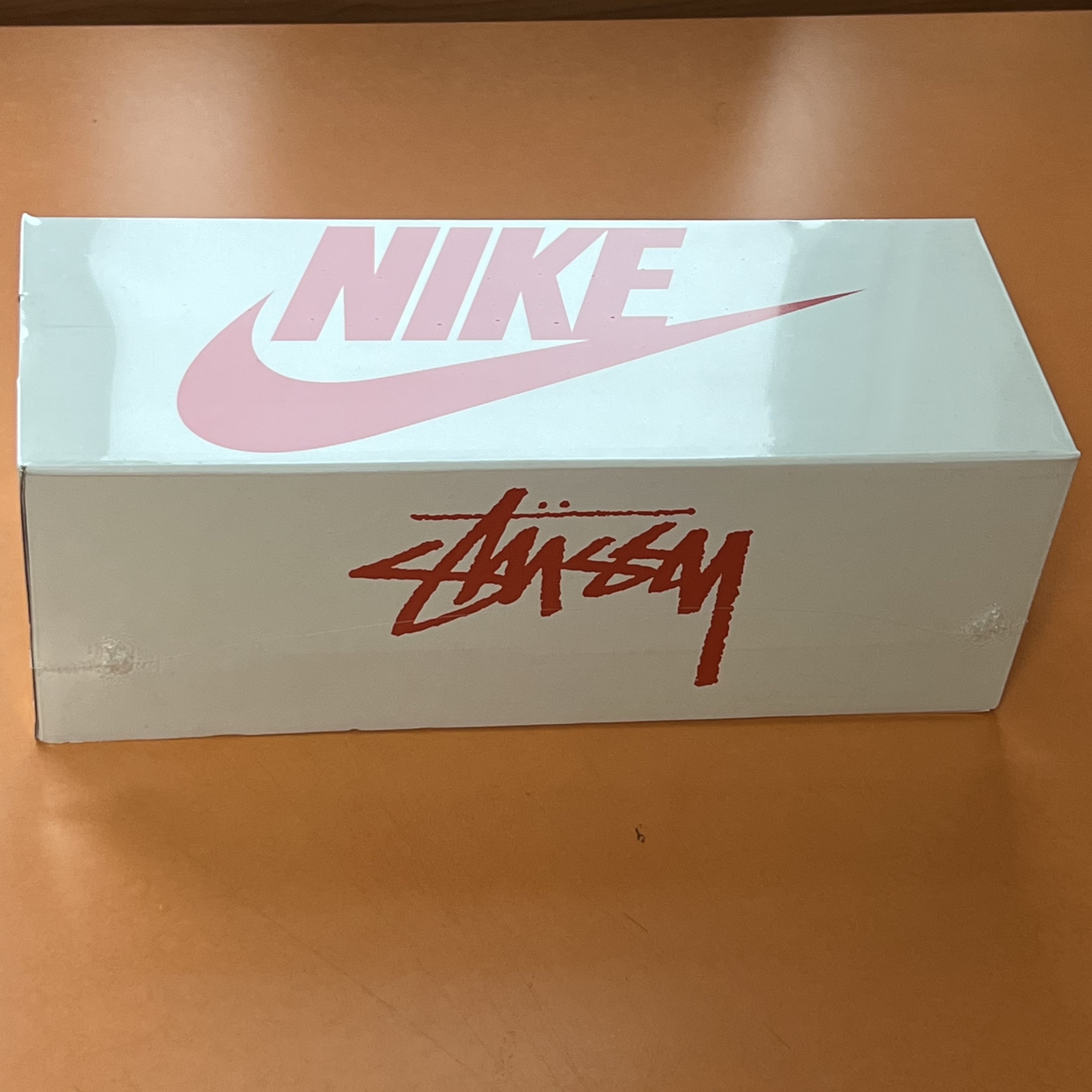 Nike x Stussy Benassi Slide Off Noir, Nike x Stussy Benassi Slide Black 착용 스타일 - 1