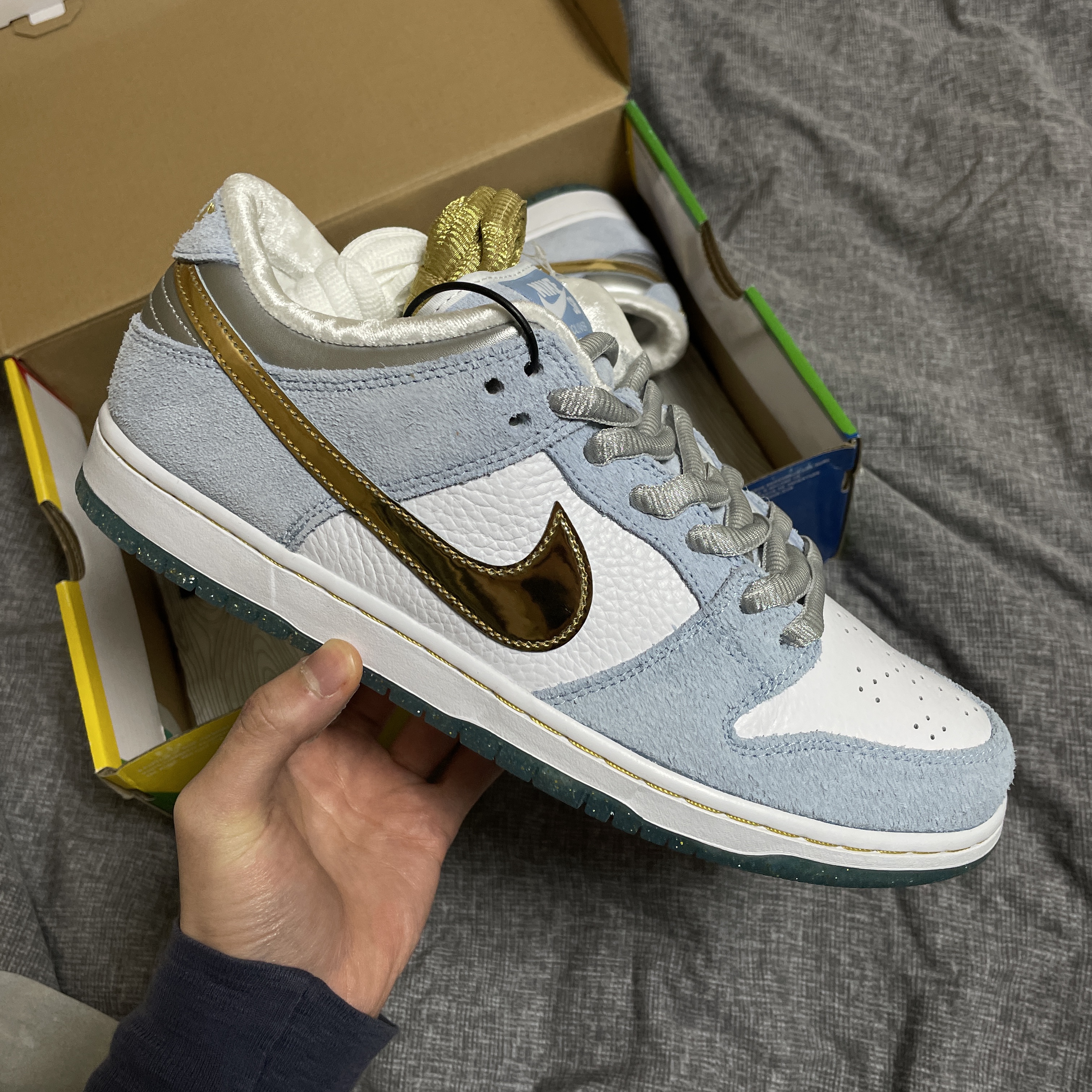 Nike x Sean Cliver SB Dunk Low Holiday Special 착용 스타일 - 1