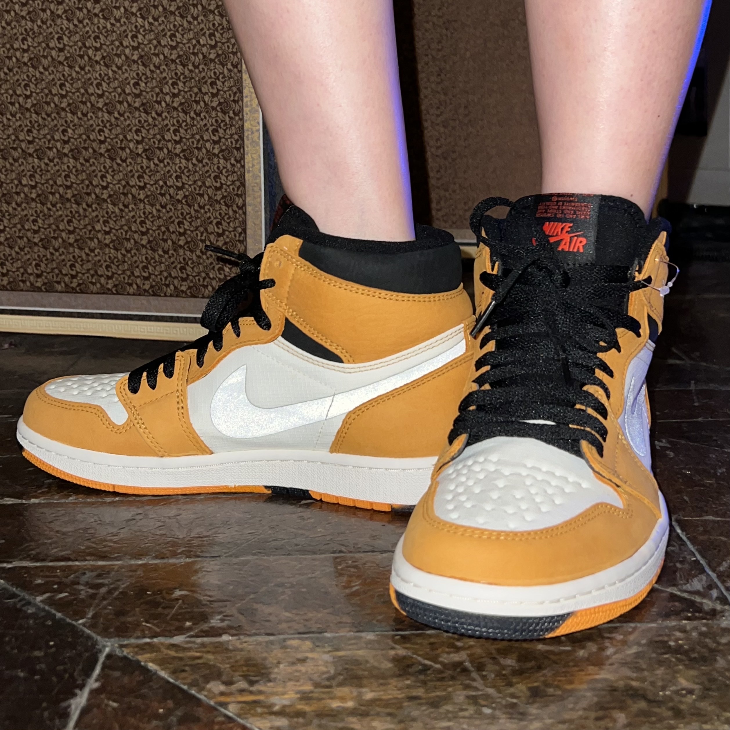 Jordan 1 Element Gore-Tex Light Curry 착용 스타일 - 5