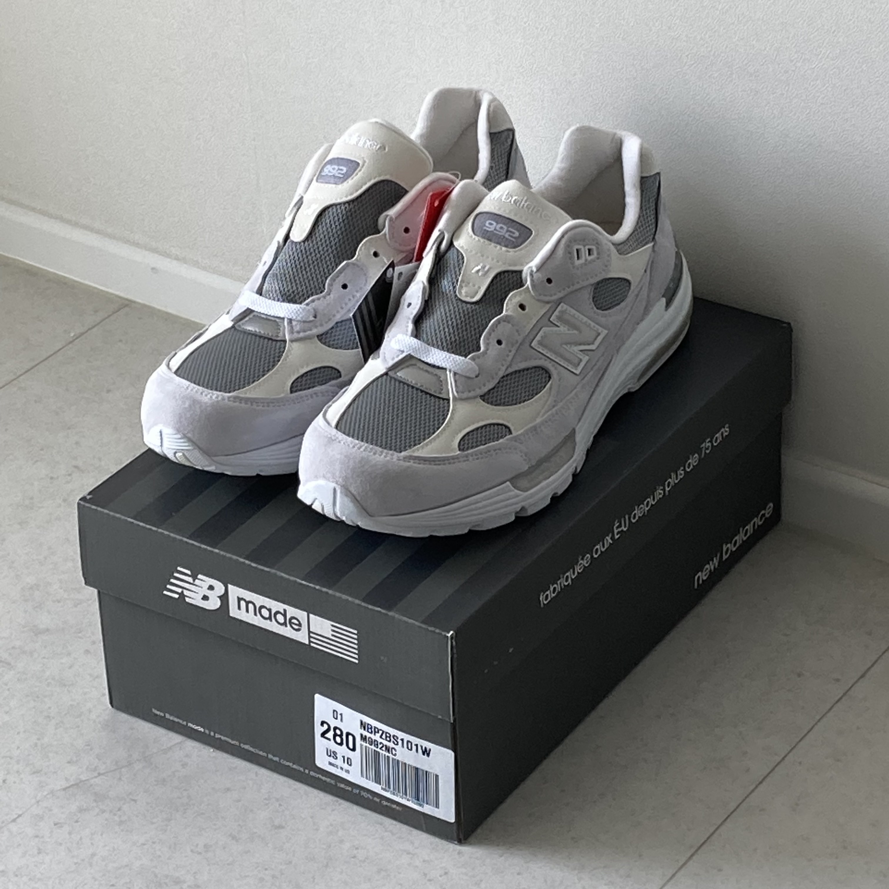 New Balance 992 Made in USA White Silver 착용 스타일