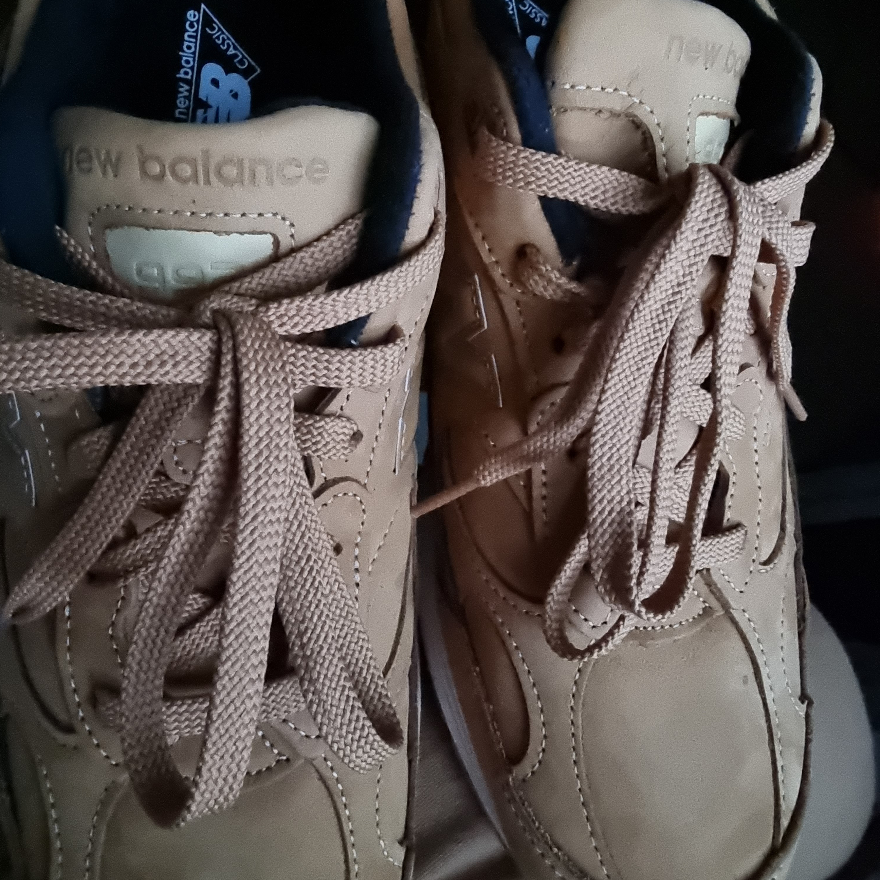 New Balance 992 Made in USA Brown 착용 스타일 - 4