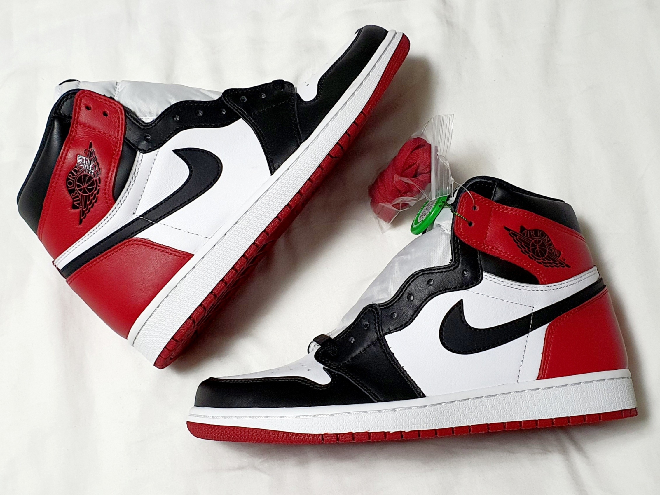 Jordan 1 Retro High OG Black Toe 2016 착용 스타일 - 1