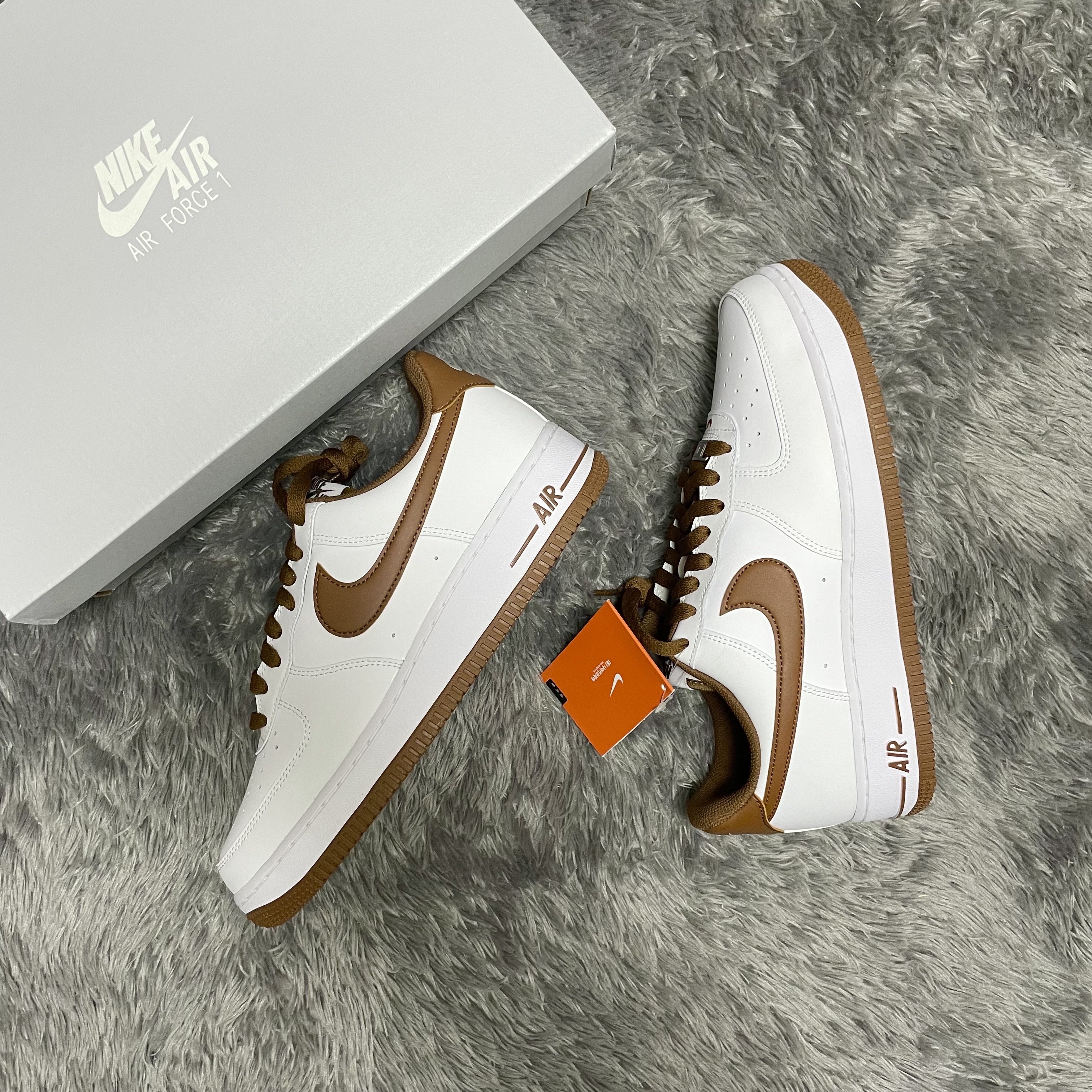 Nike Air Force 1 '07 Pecan 착용 스타일